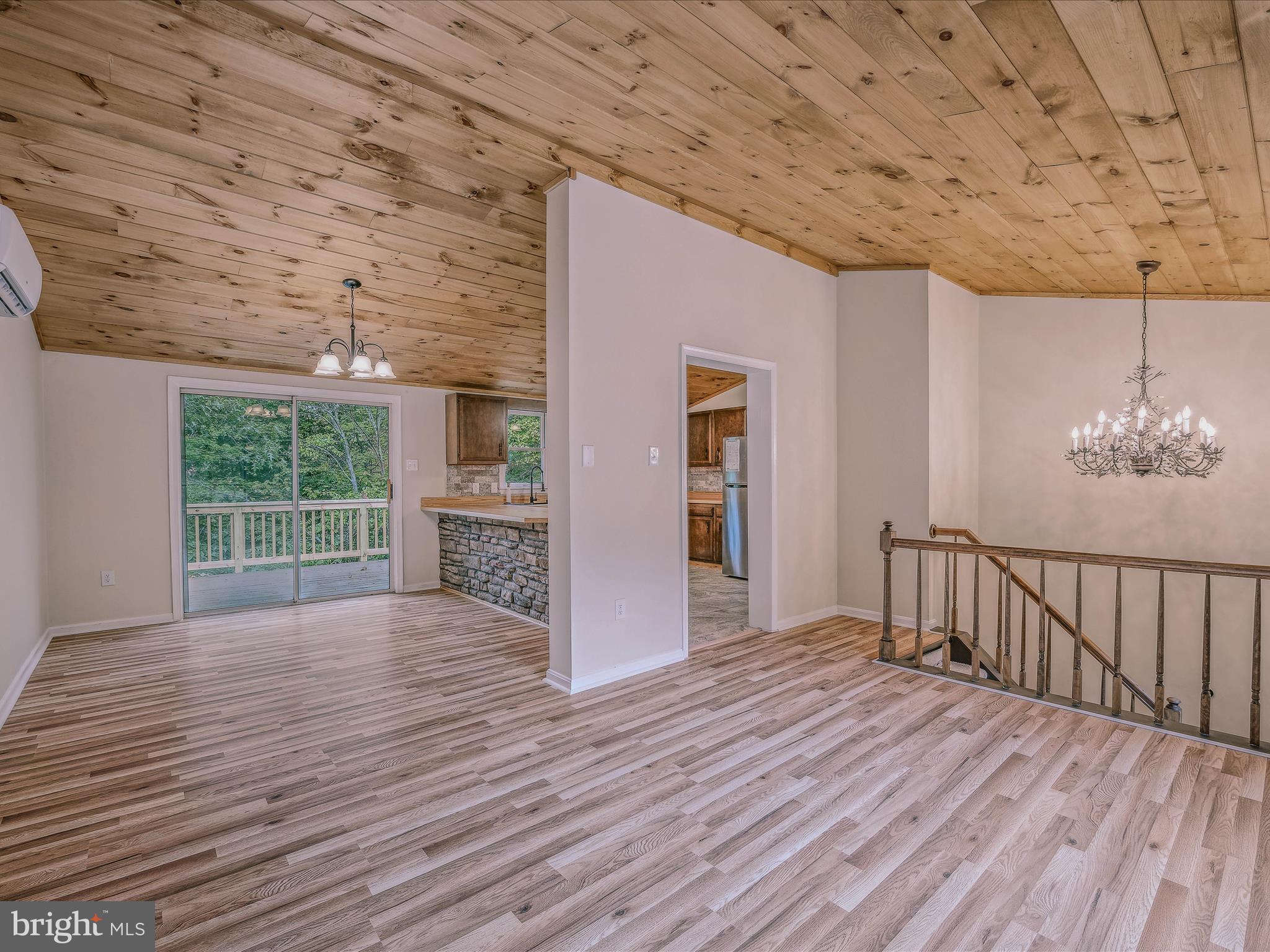 SHIRLEY FARMS - Residential