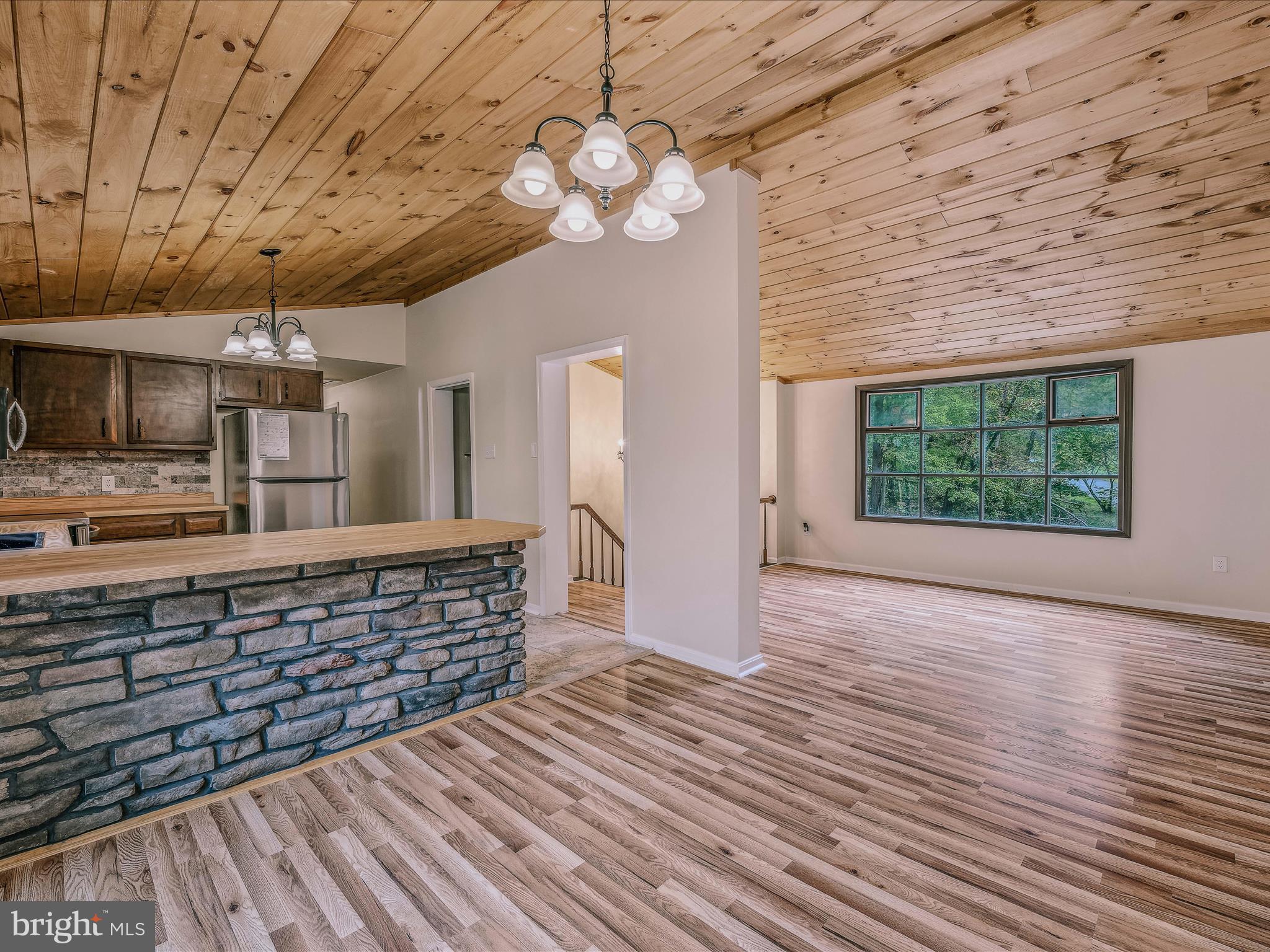 SHIRLEY FARMS - Residential