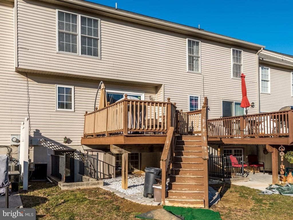 HAMPTON CHASE - Residential