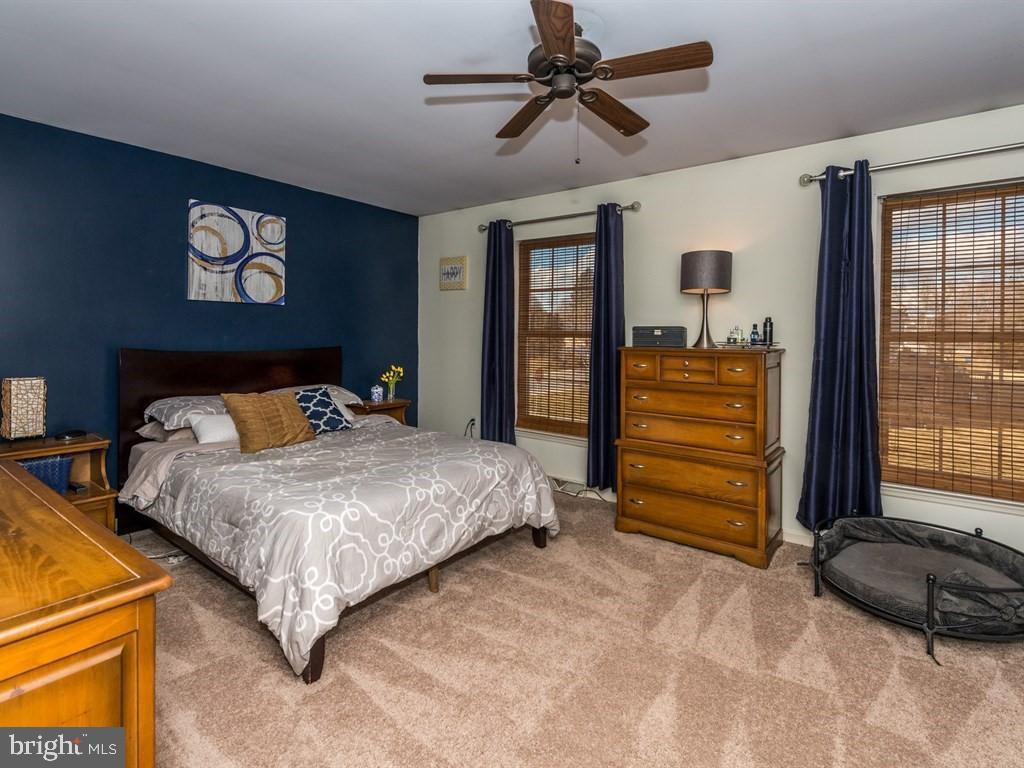 HAMPTON CHASE - Residential