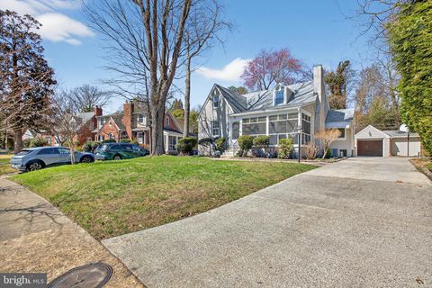 Photo of 4643 17th Street N, ARLINGTON, VA 22207 (MLS # VAAR2069126)