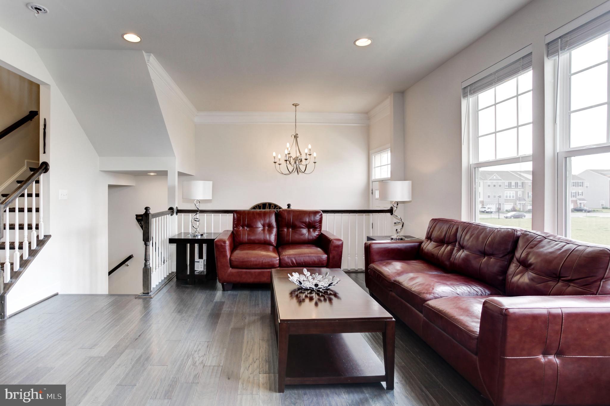 BRADLEY SQUARE - Residential