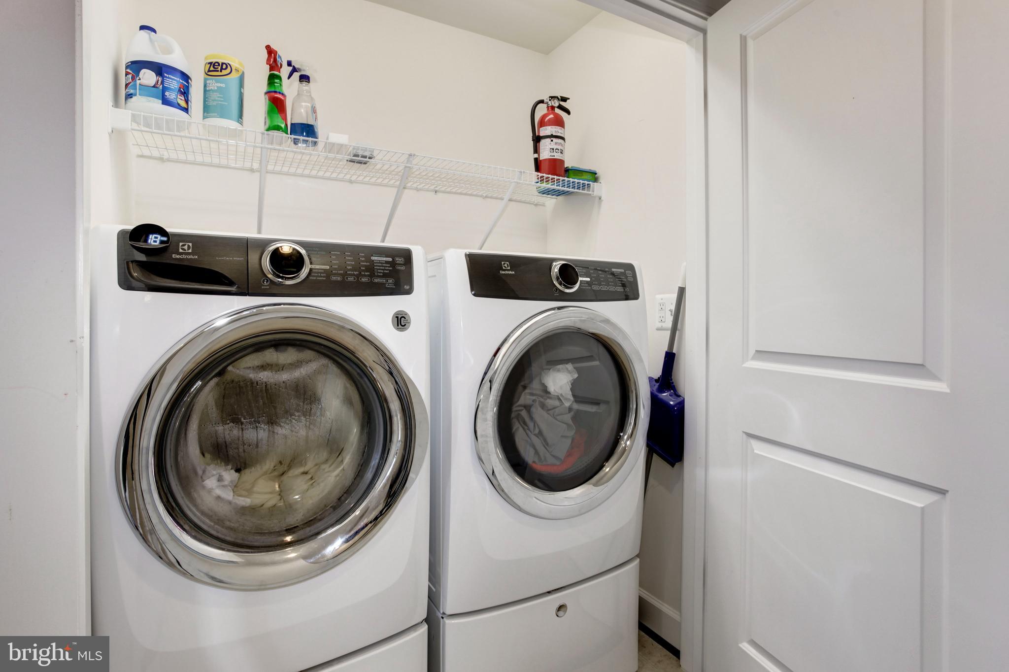 BRADLEY SQUARE - Residential