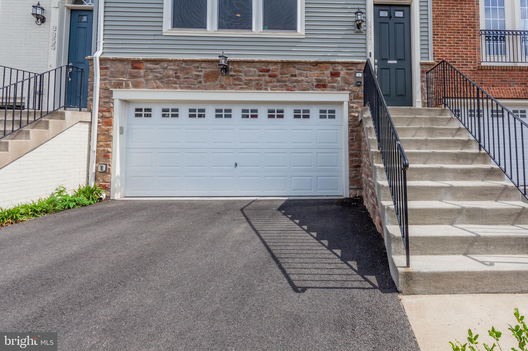 BRADLEY SQUARE - Residential