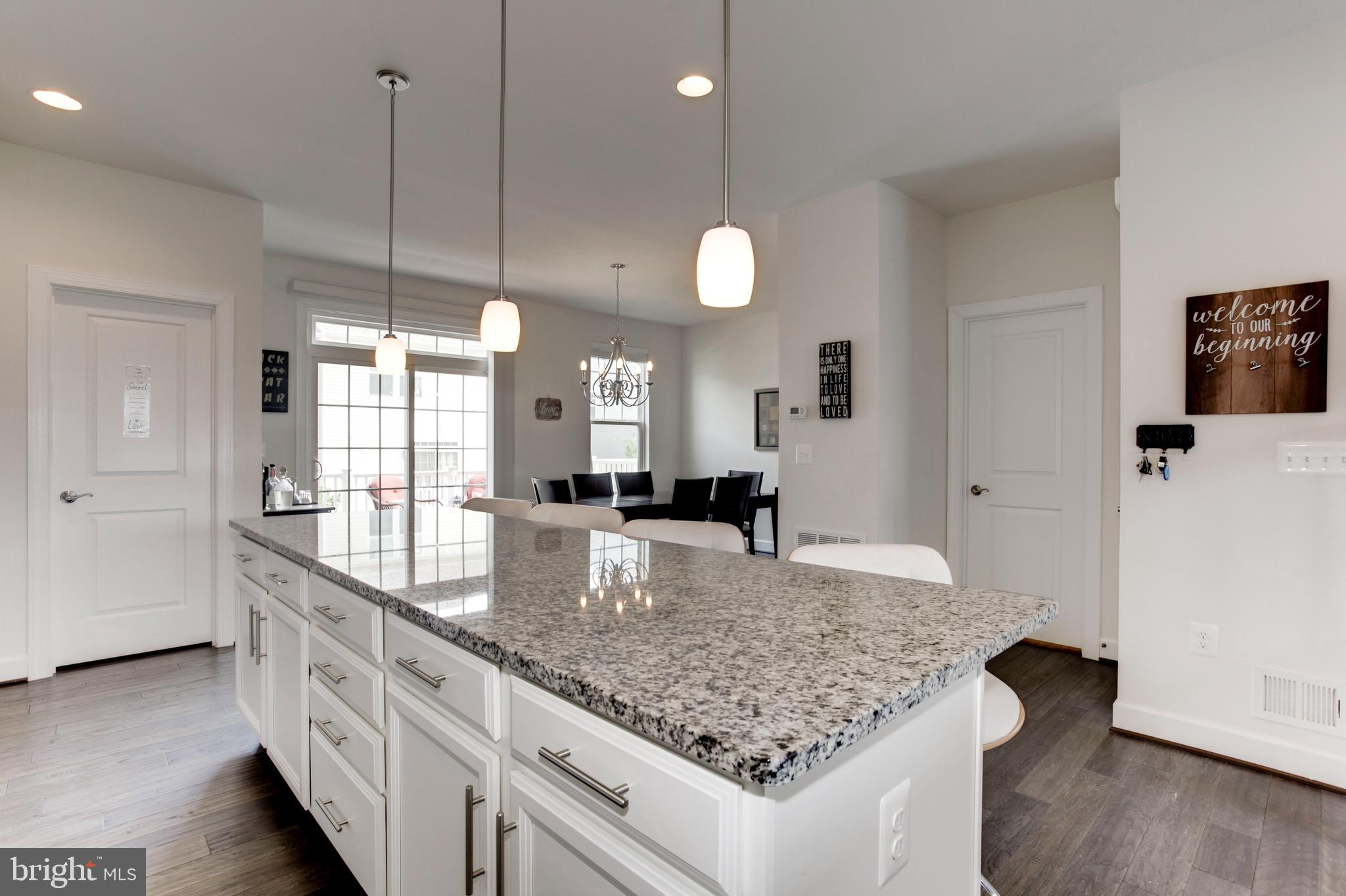 BRADLEY SQUARE - Residential