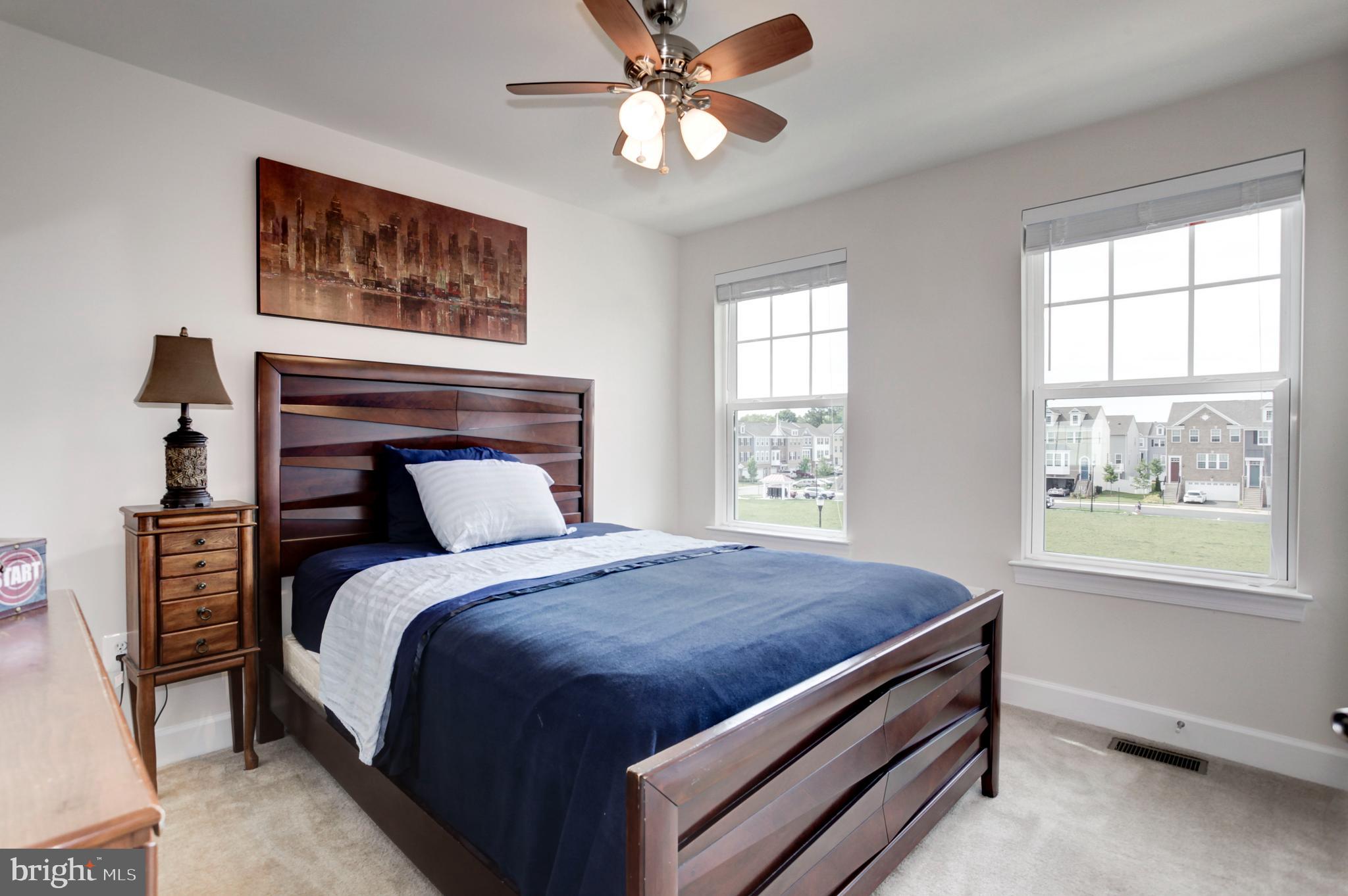 BRADLEY SQUARE - Residential