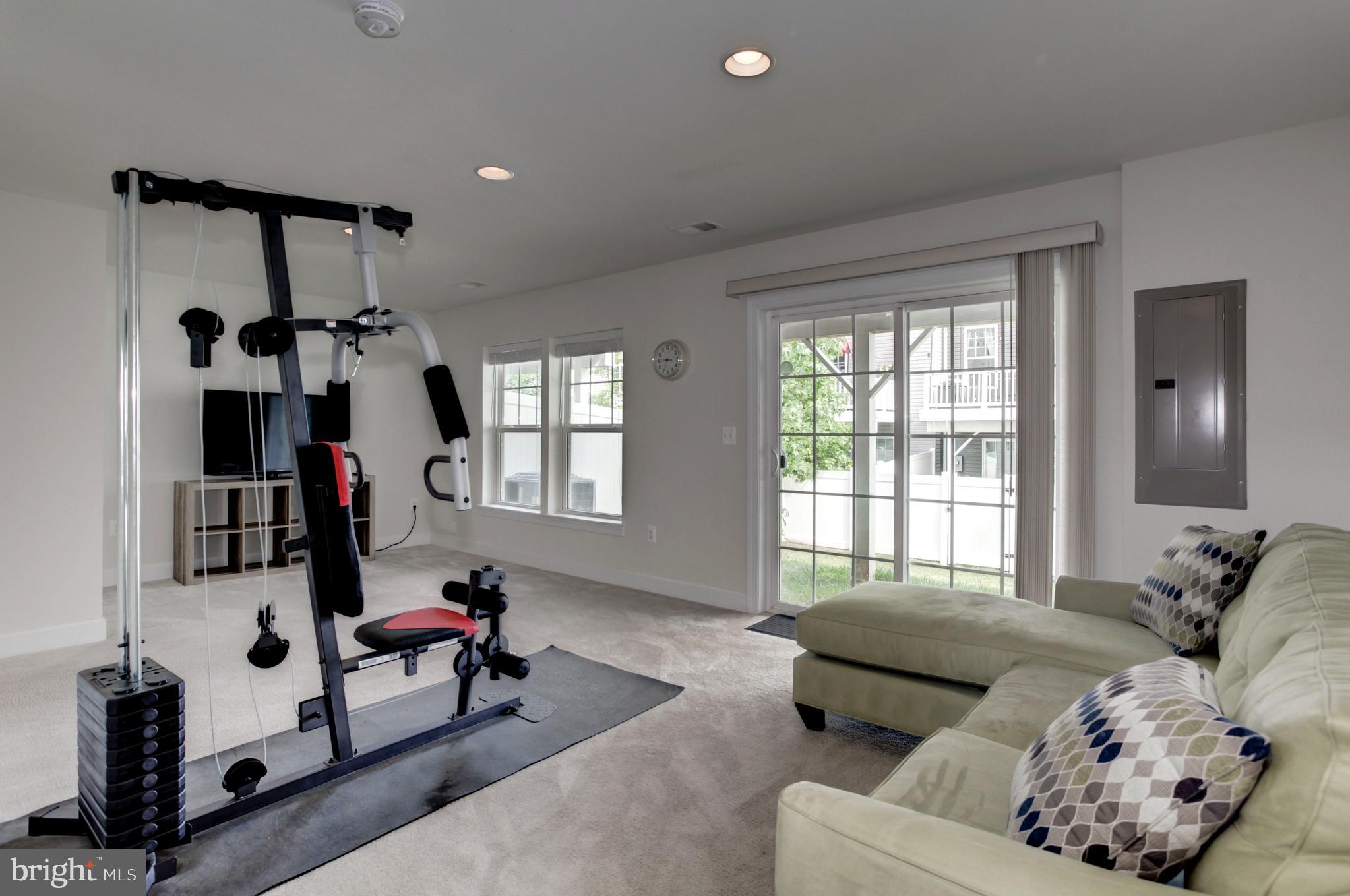 BRADLEY SQUARE - Residential