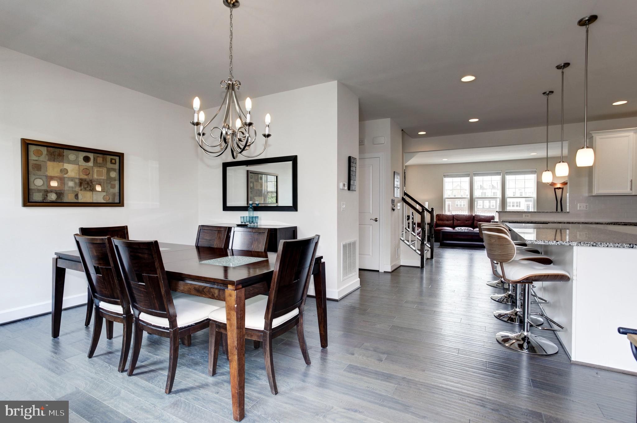 BRADLEY SQUARE - Residential