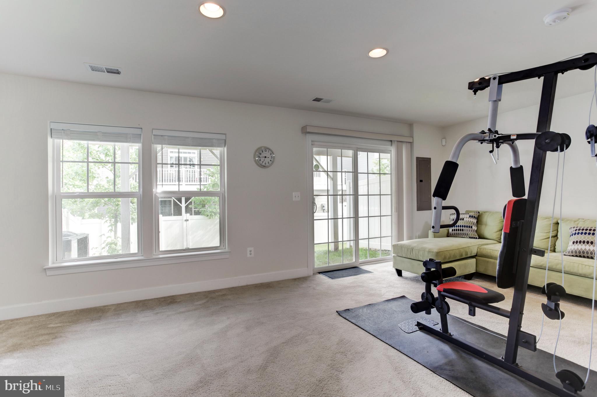 BRADLEY SQUARE - Residential