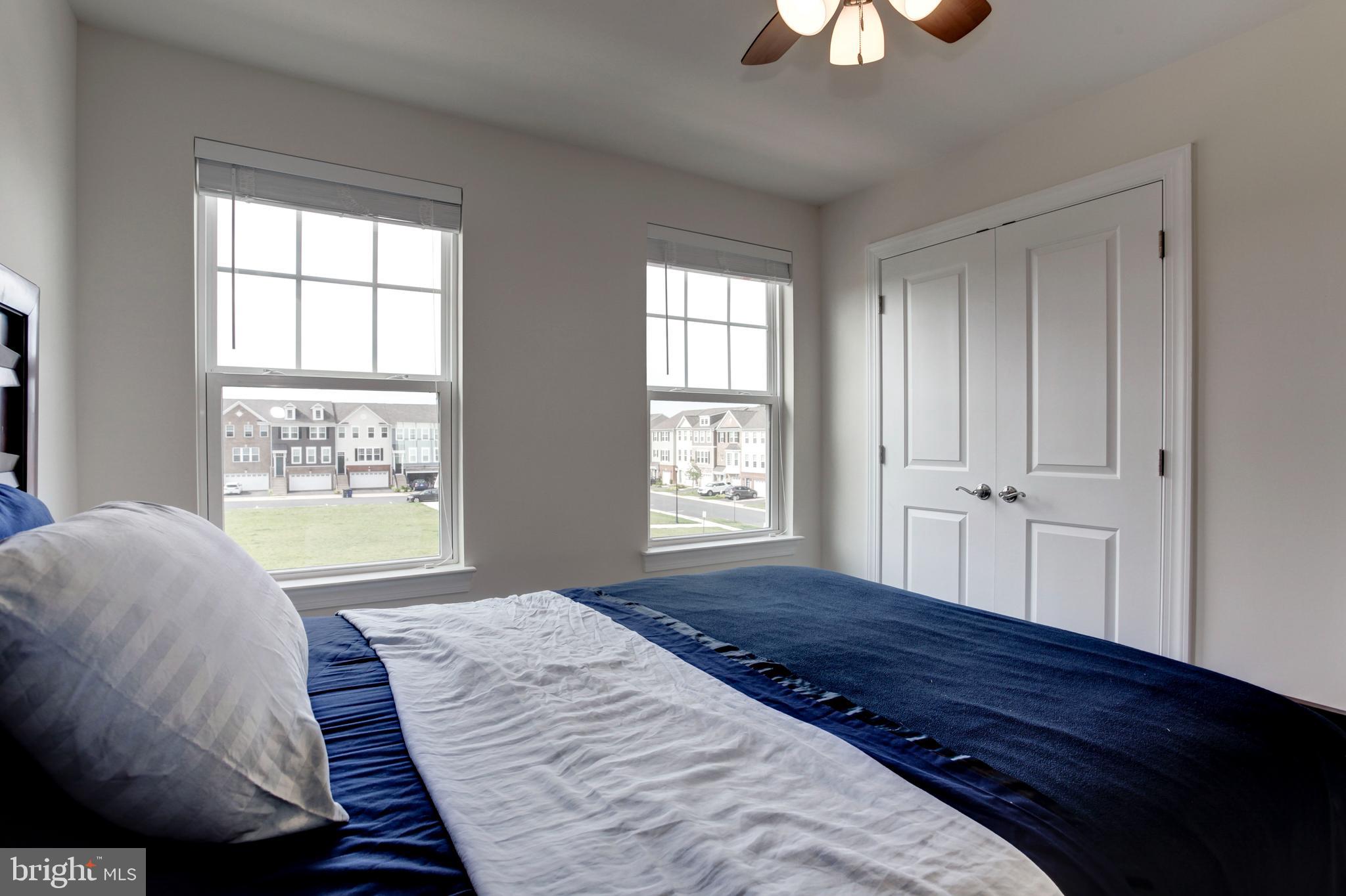 BRADLEY SQUARE - Residential