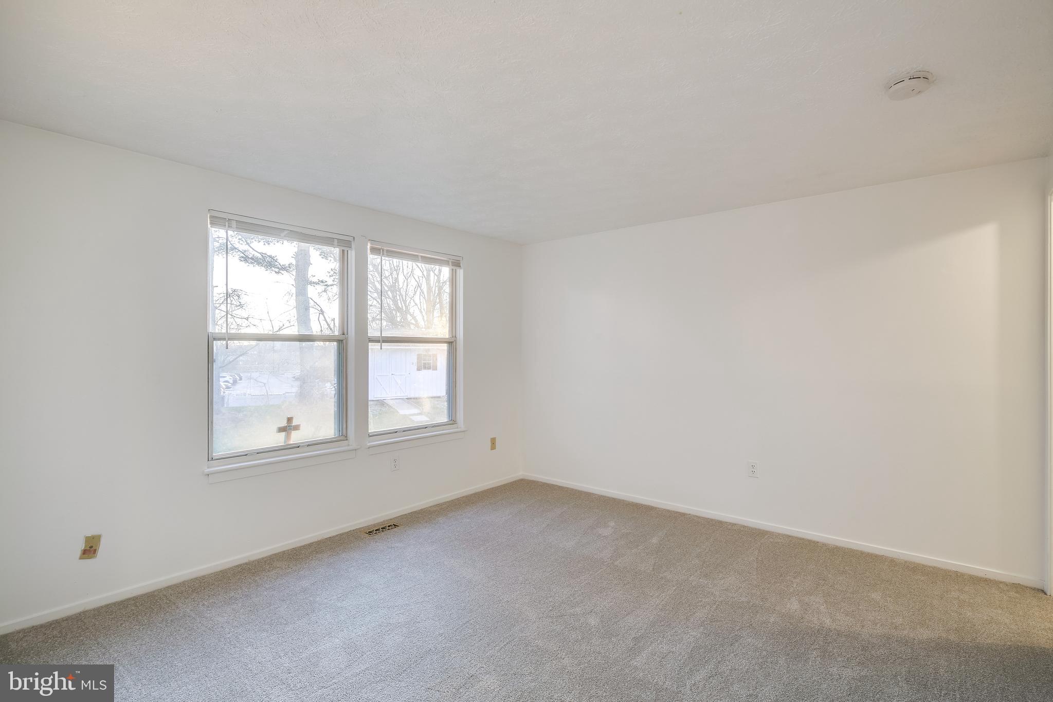 VILLAGE OF OWEN BROWN - Residential Lease