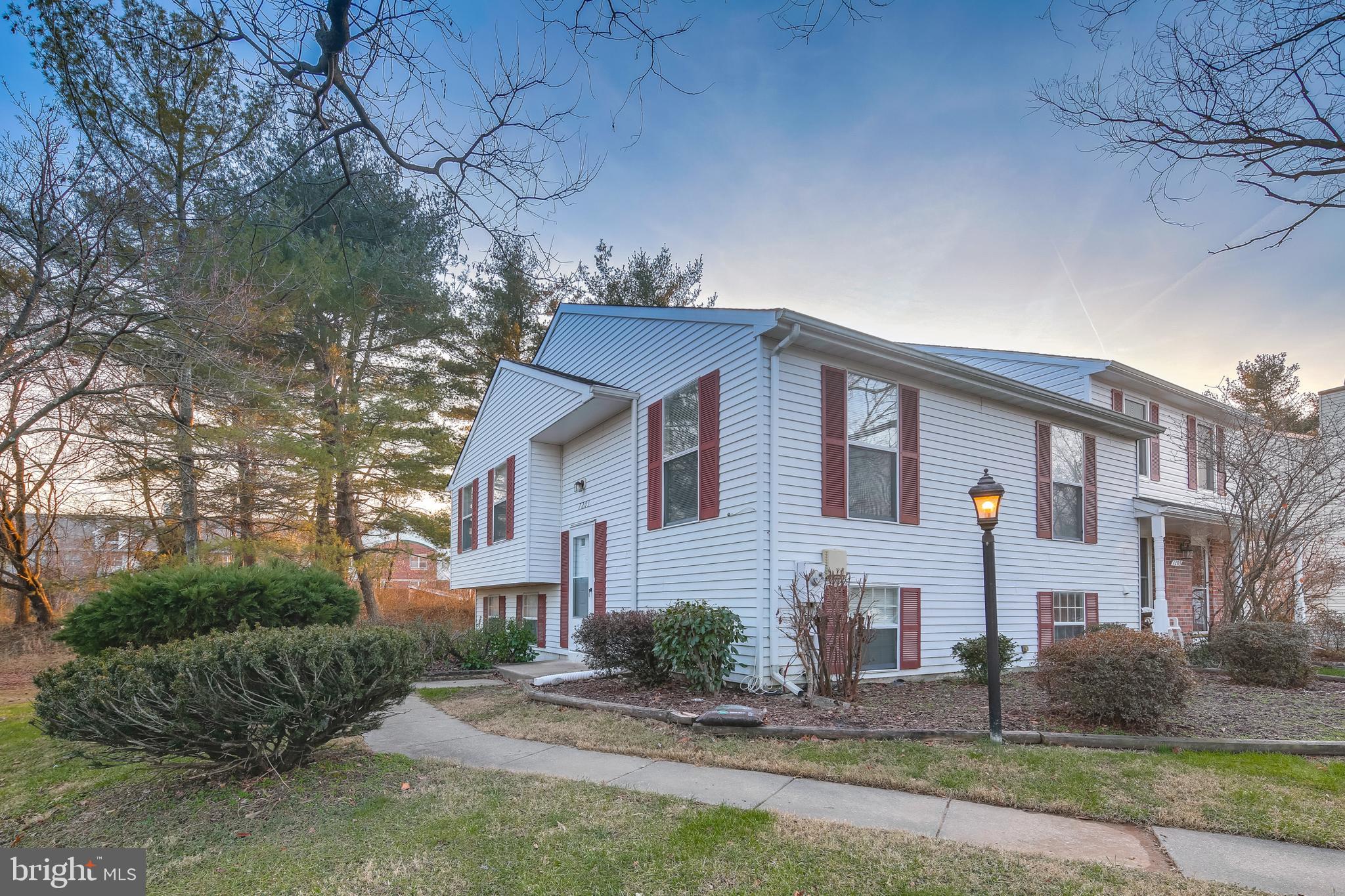 VILLAGE OF OWEN BROWN - Residential Lease