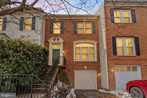 43003 GOLF VIEW DRIVE CHANTILLY VA 20152