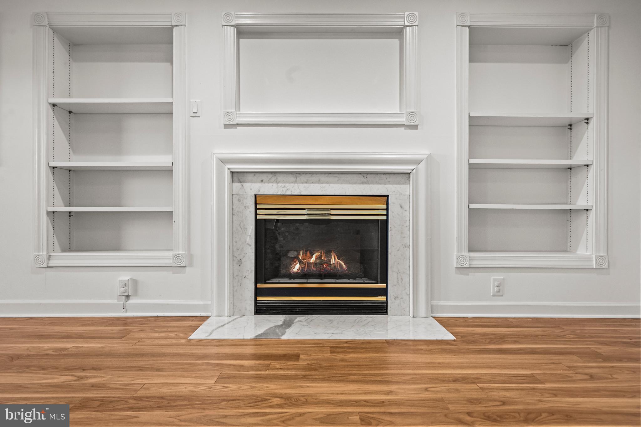 SOUTH RIDING - Residential