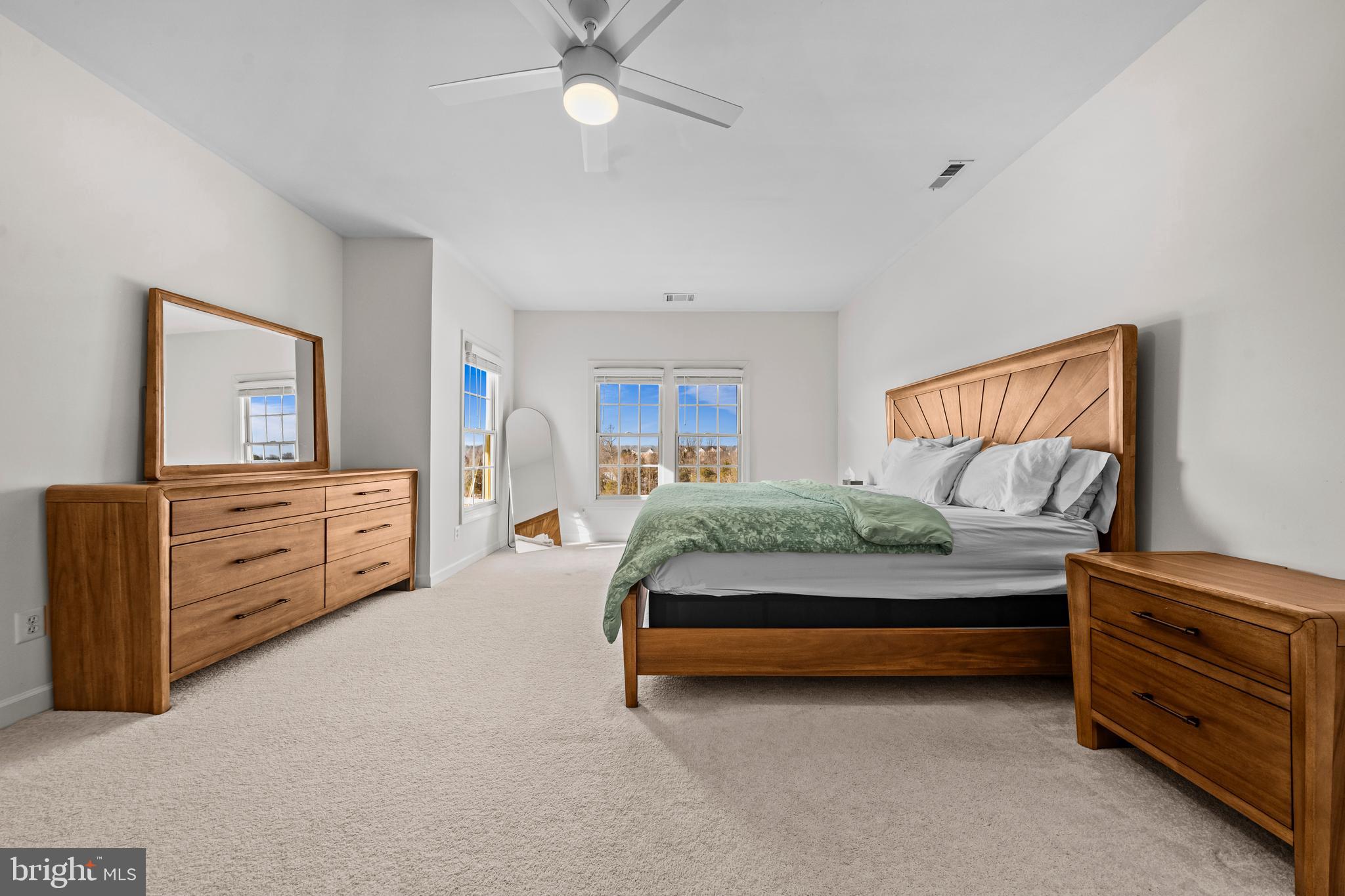 SOUTH RIDING - Residential