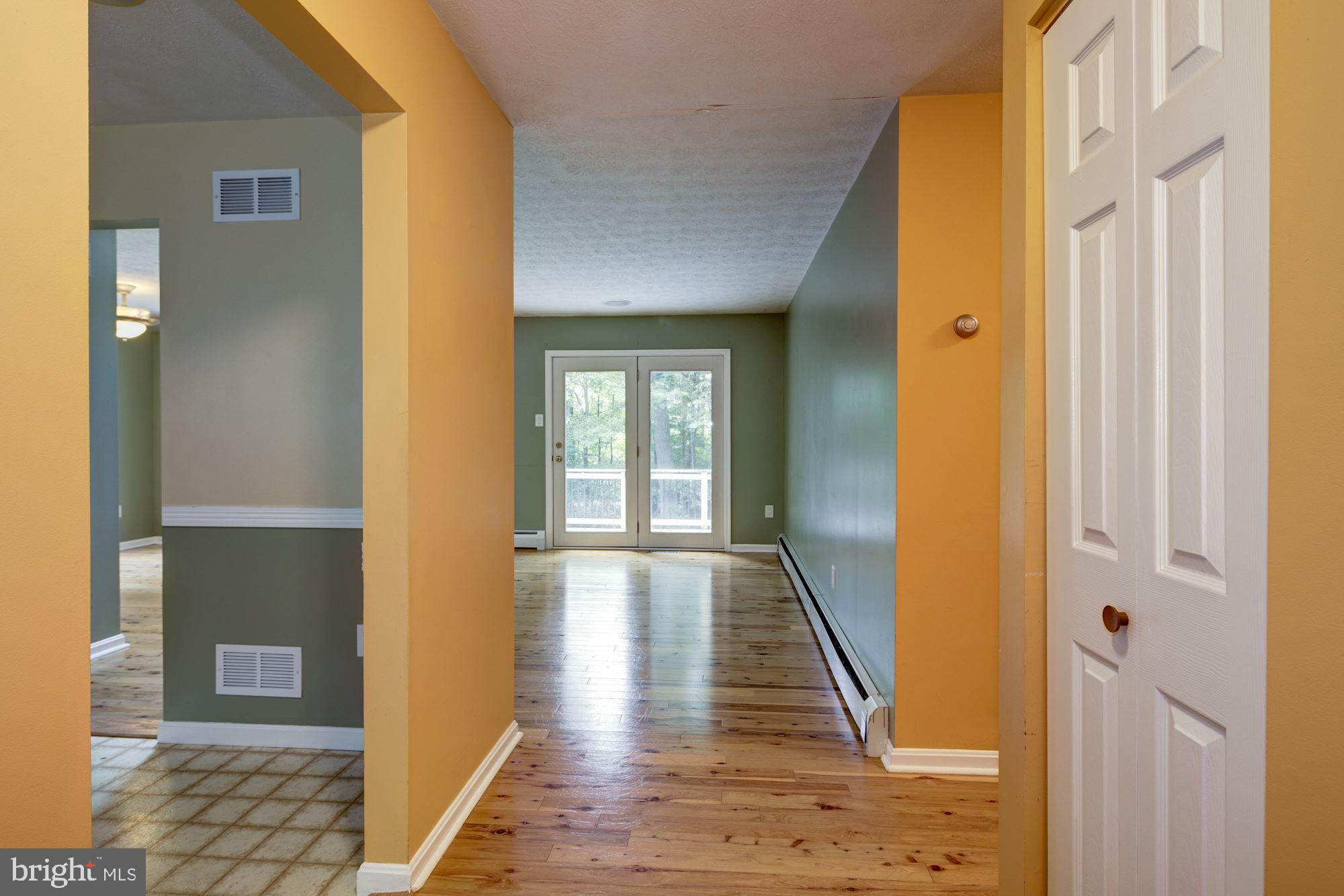 HAMPSTEAD - Residential