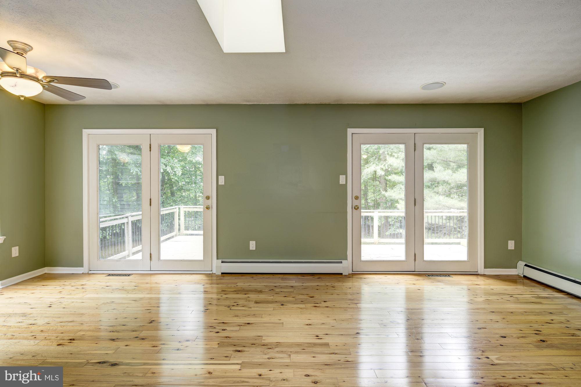 HAMPSTEAD - Residential