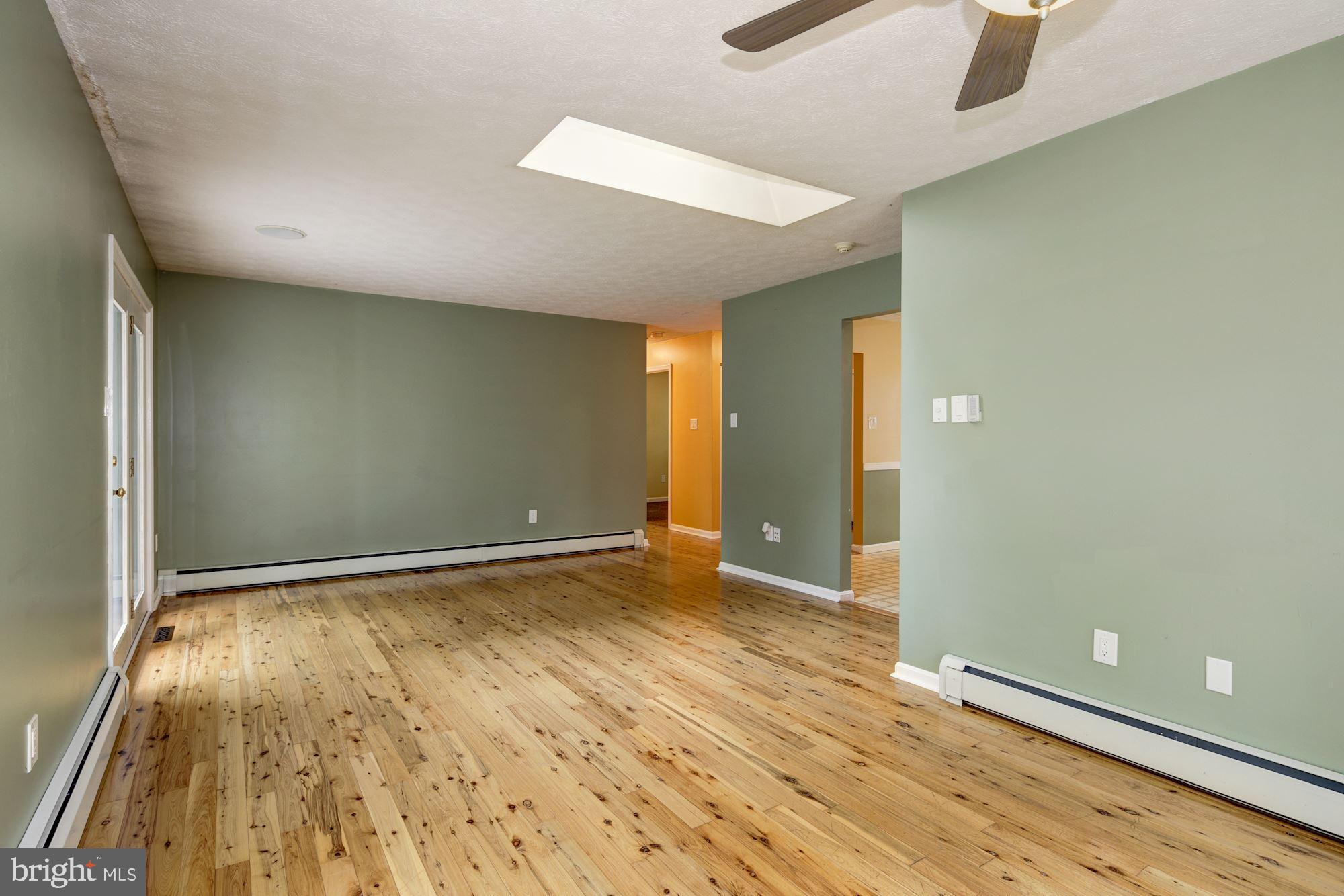 HAMPSTEAD - Residential