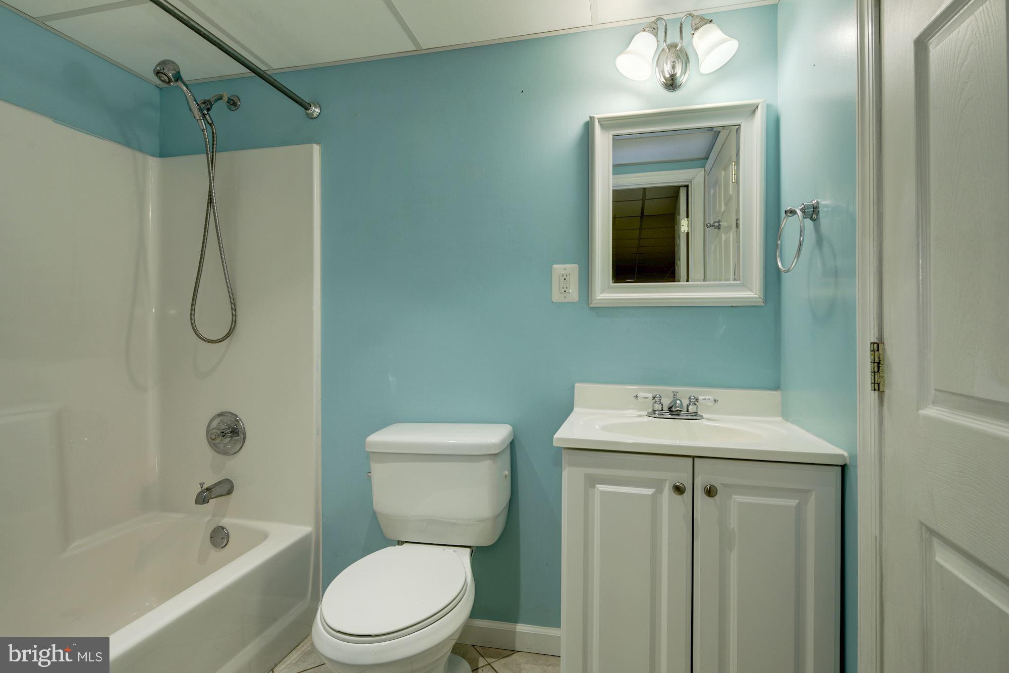 HAMPSTEAD - Residential