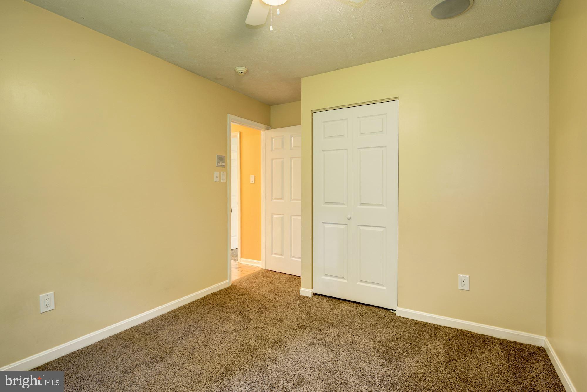 HAMPSTEAD - Residential