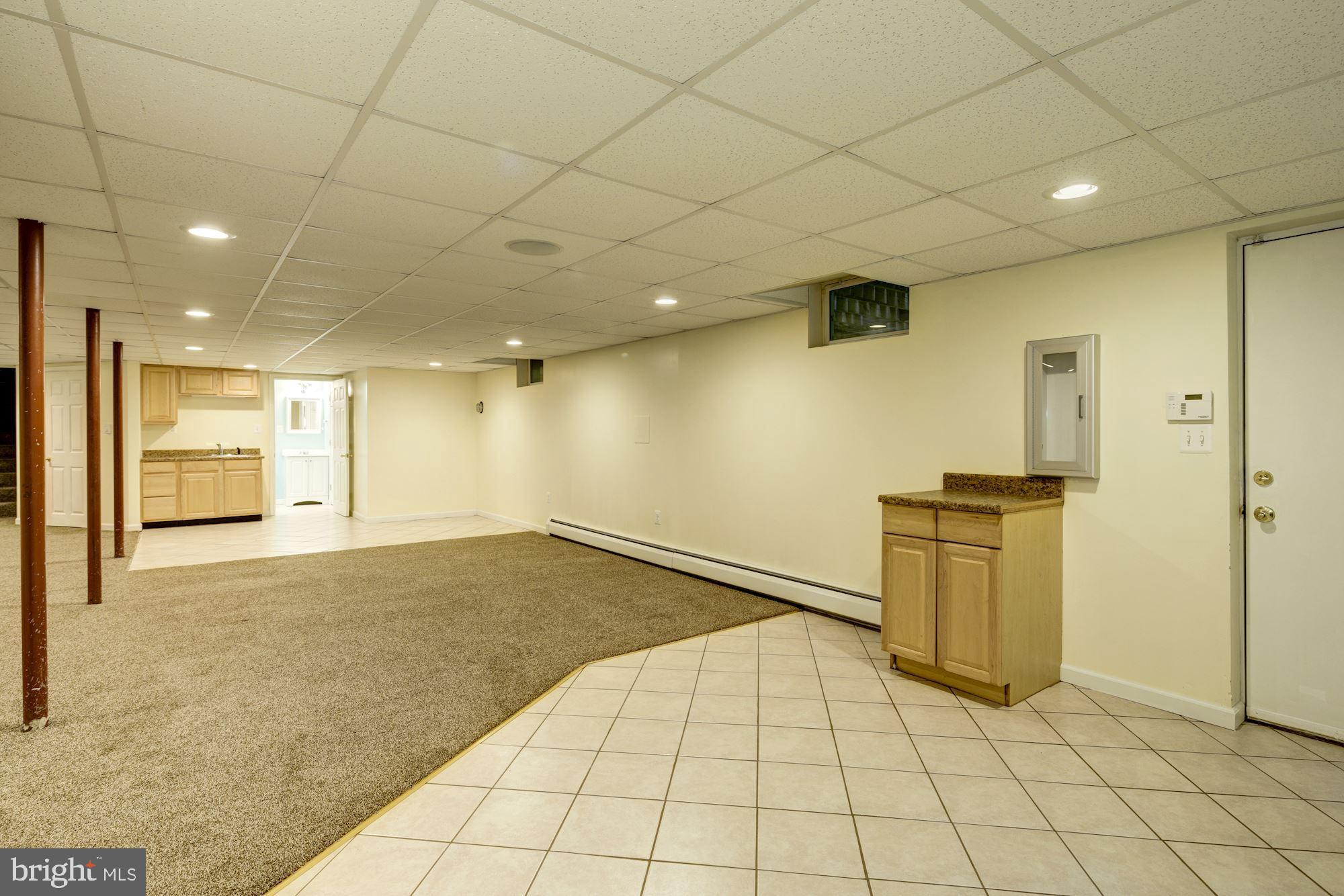 HAMPSTEAD - Residential