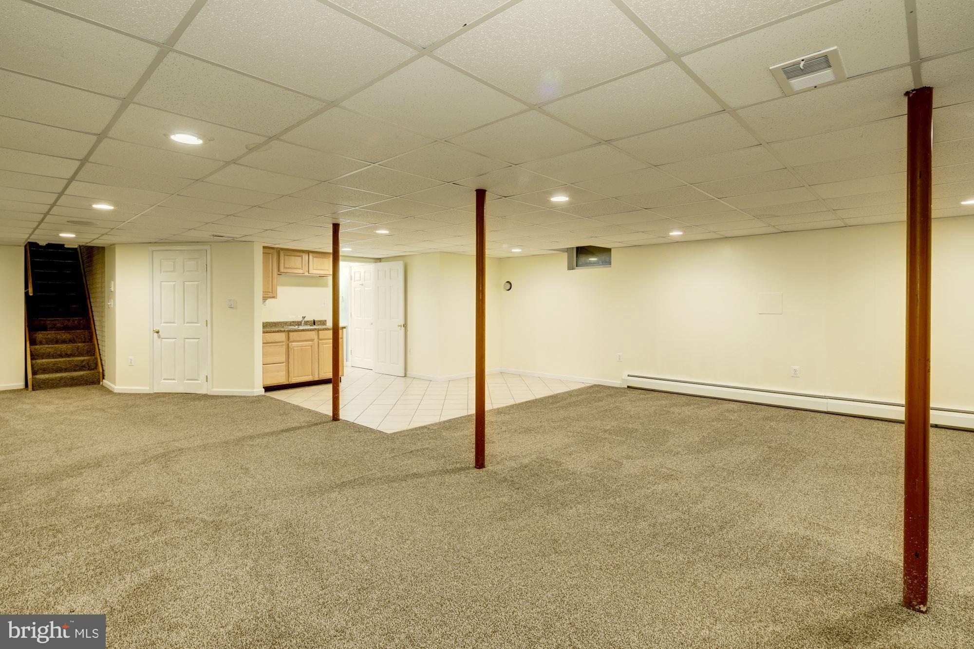 HAMPSTEAD - Residential