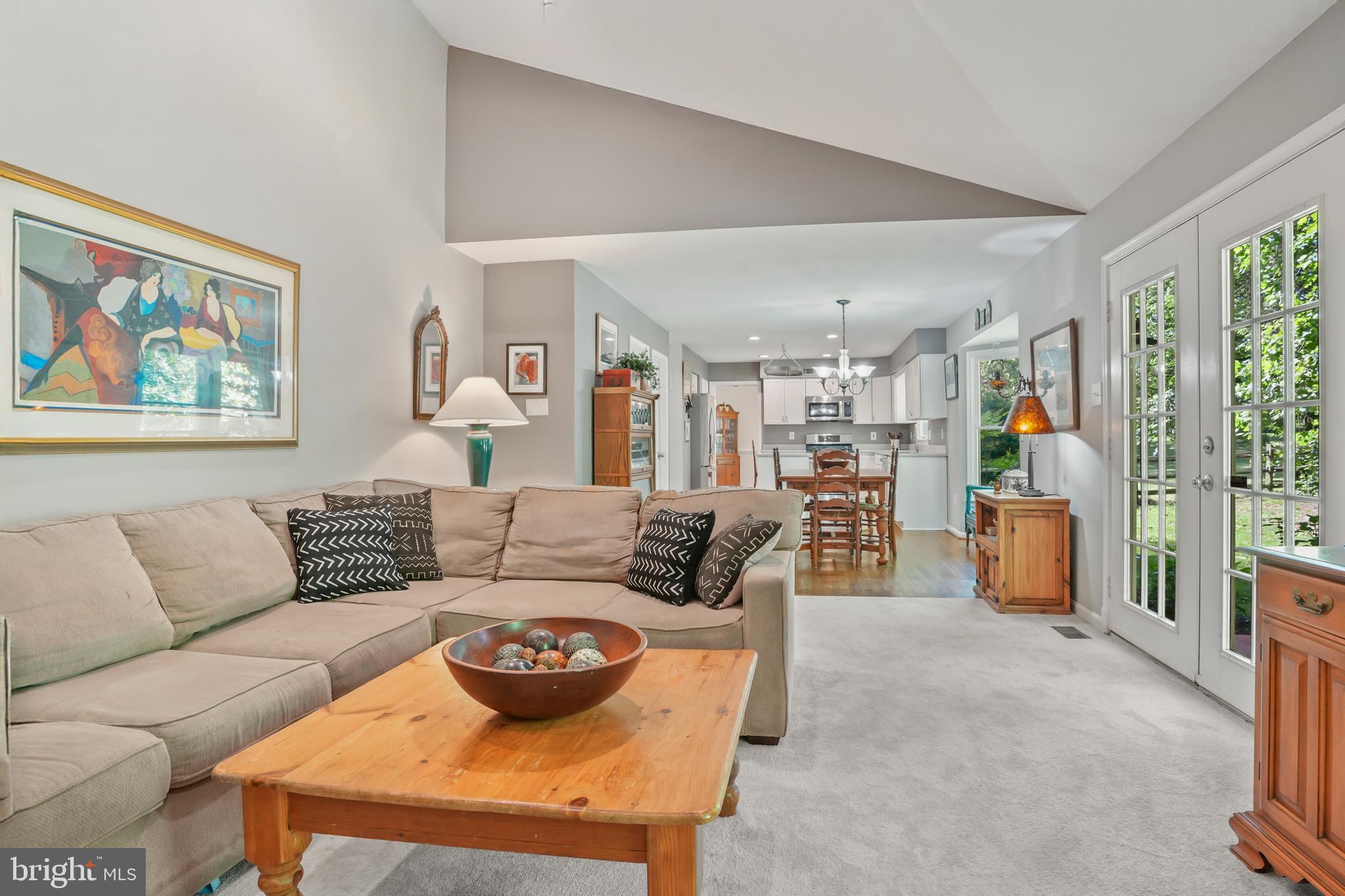 10609 STEAMBOAT LANDING