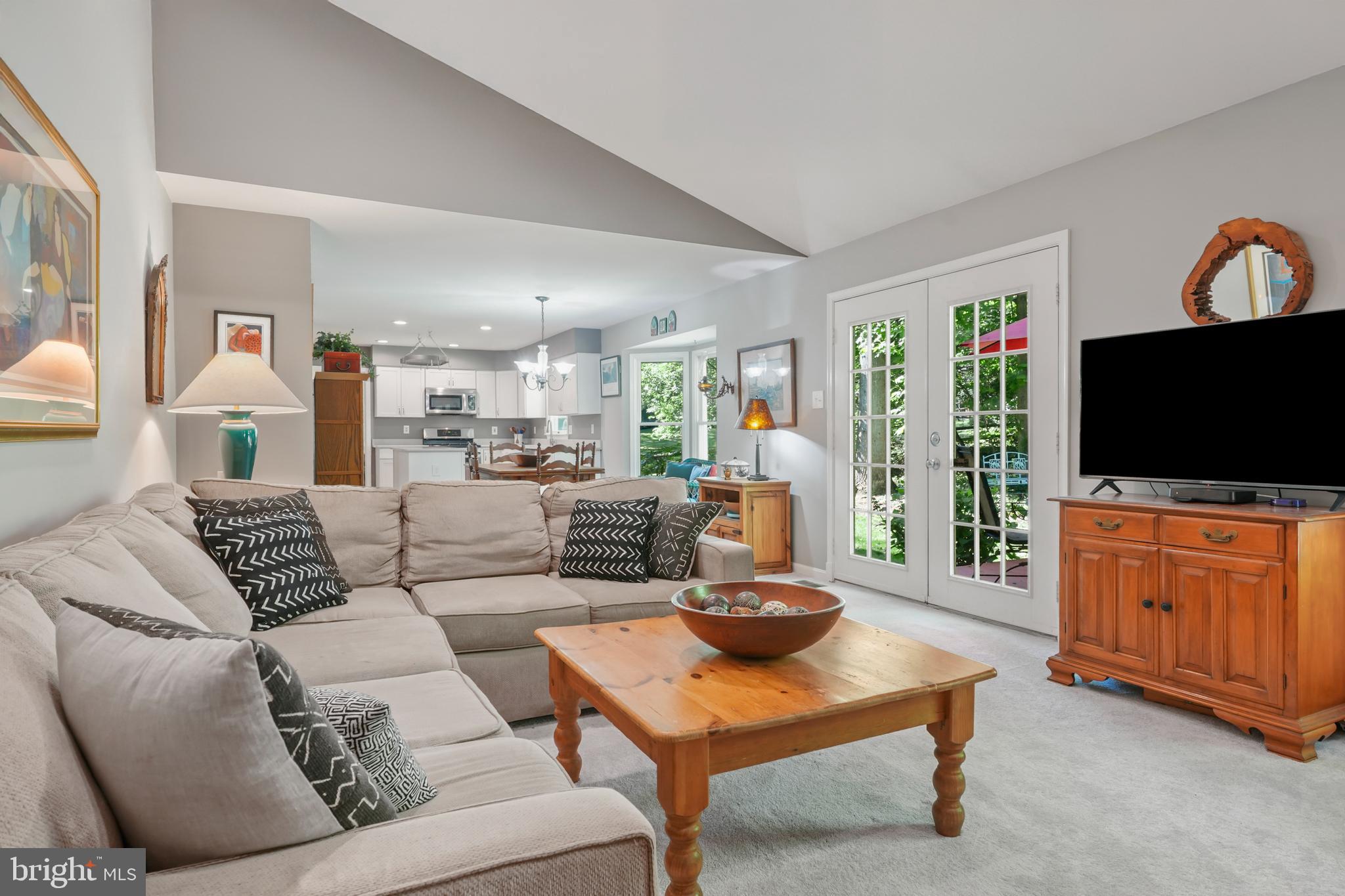 10609 STEAMBOAT LANDING
