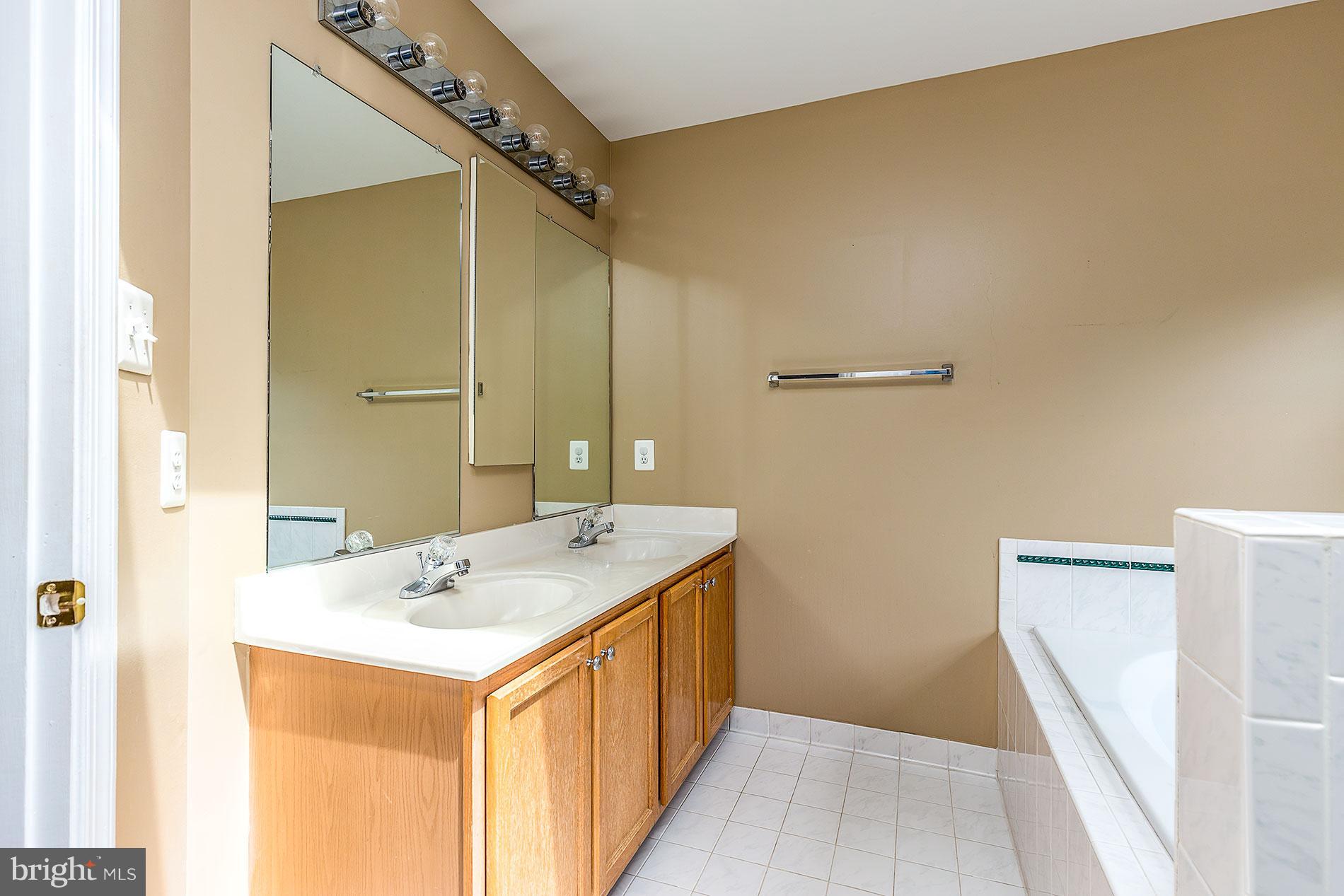 WALNEY VILLAGE - Residential