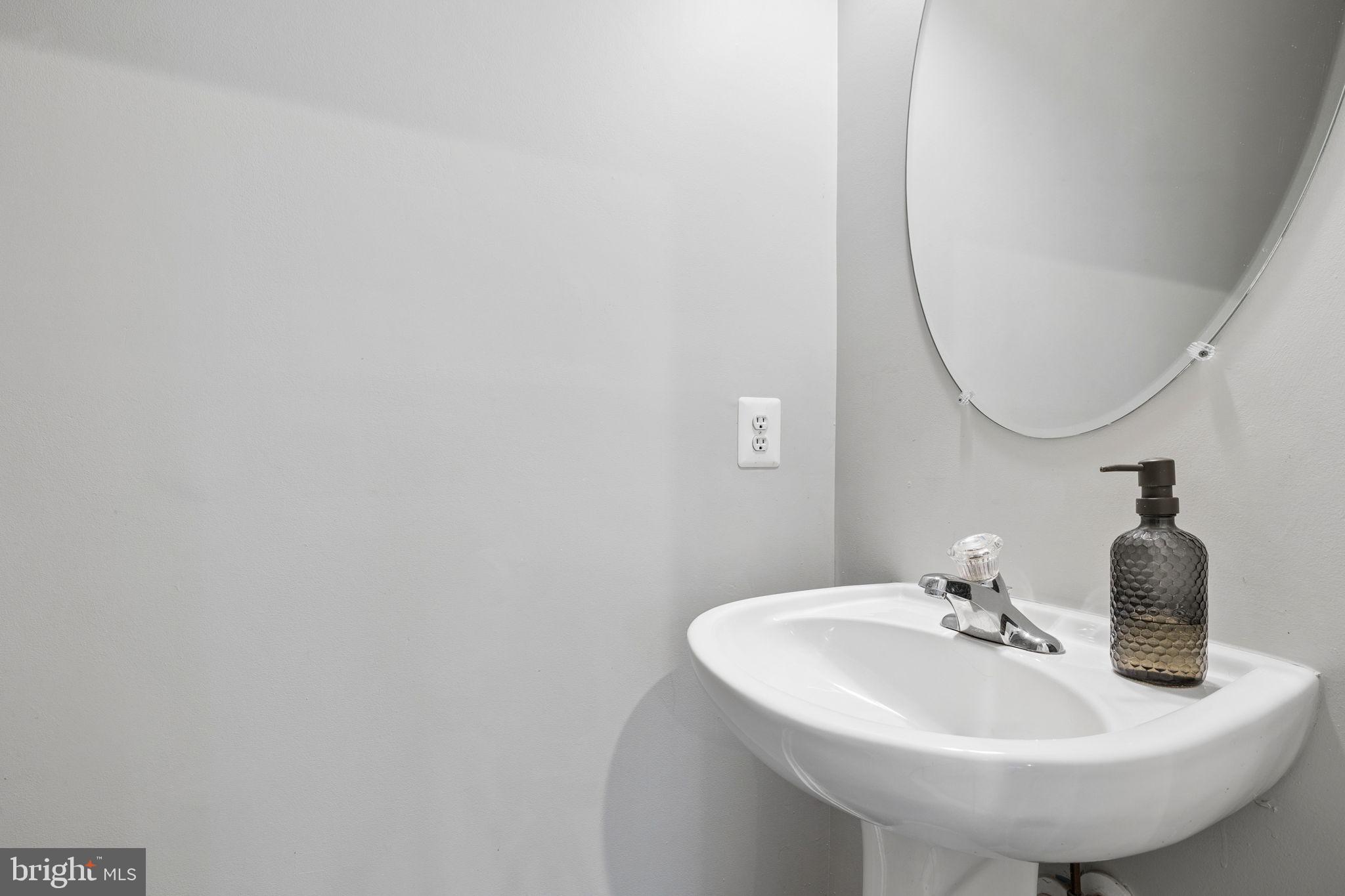 NEW BRISTOW VILLAGE - Residential