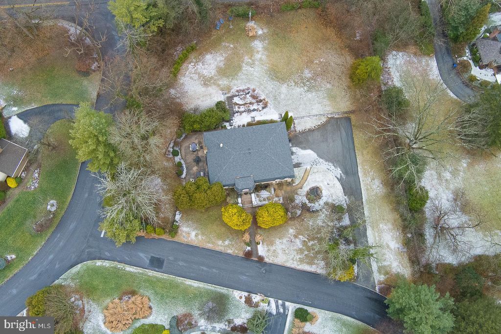 Photo of 301 Princeton Court, BRYN MAWR, PA 19010 (MLS # PADE2105672)