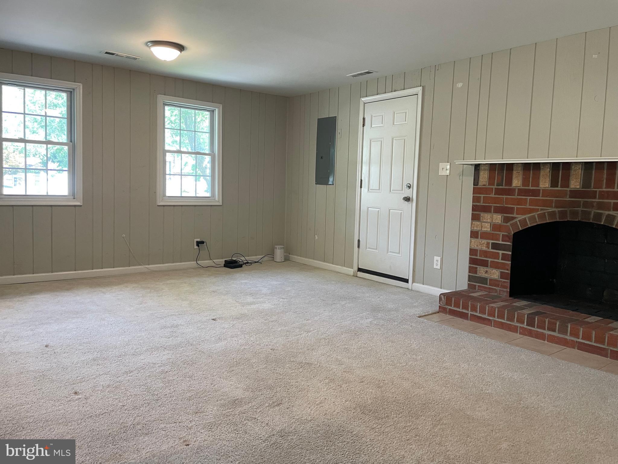 PINEFIELD - Residential Lease