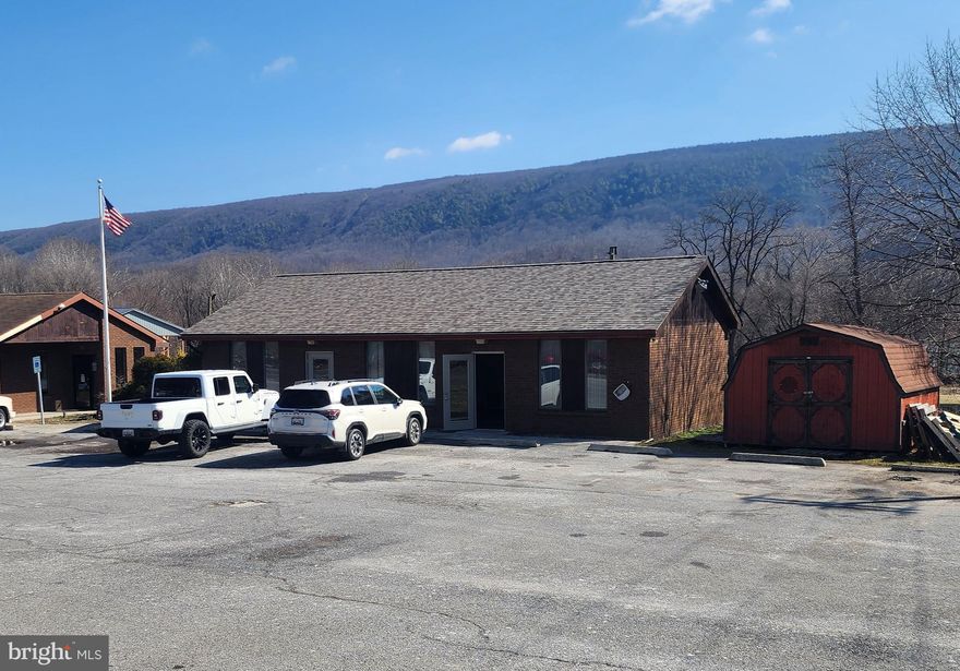 Prime Commercial Office Space for Rent – Ellerslie, MD
Excellent opportunity for your business! This attractive rental office space is located in a high-traffic location, offering great visibility beside Post Office, and easy access for customers. Property Features: High-visibility corner location, Paved parking lot directly in front of the entrance,Convenient access from major roadway,Ideal for small businesses,Flexible owner willing to work with tenants to meet their needs.