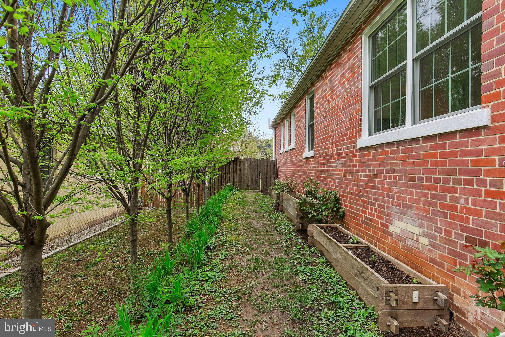 SILVER SPRING - Residential