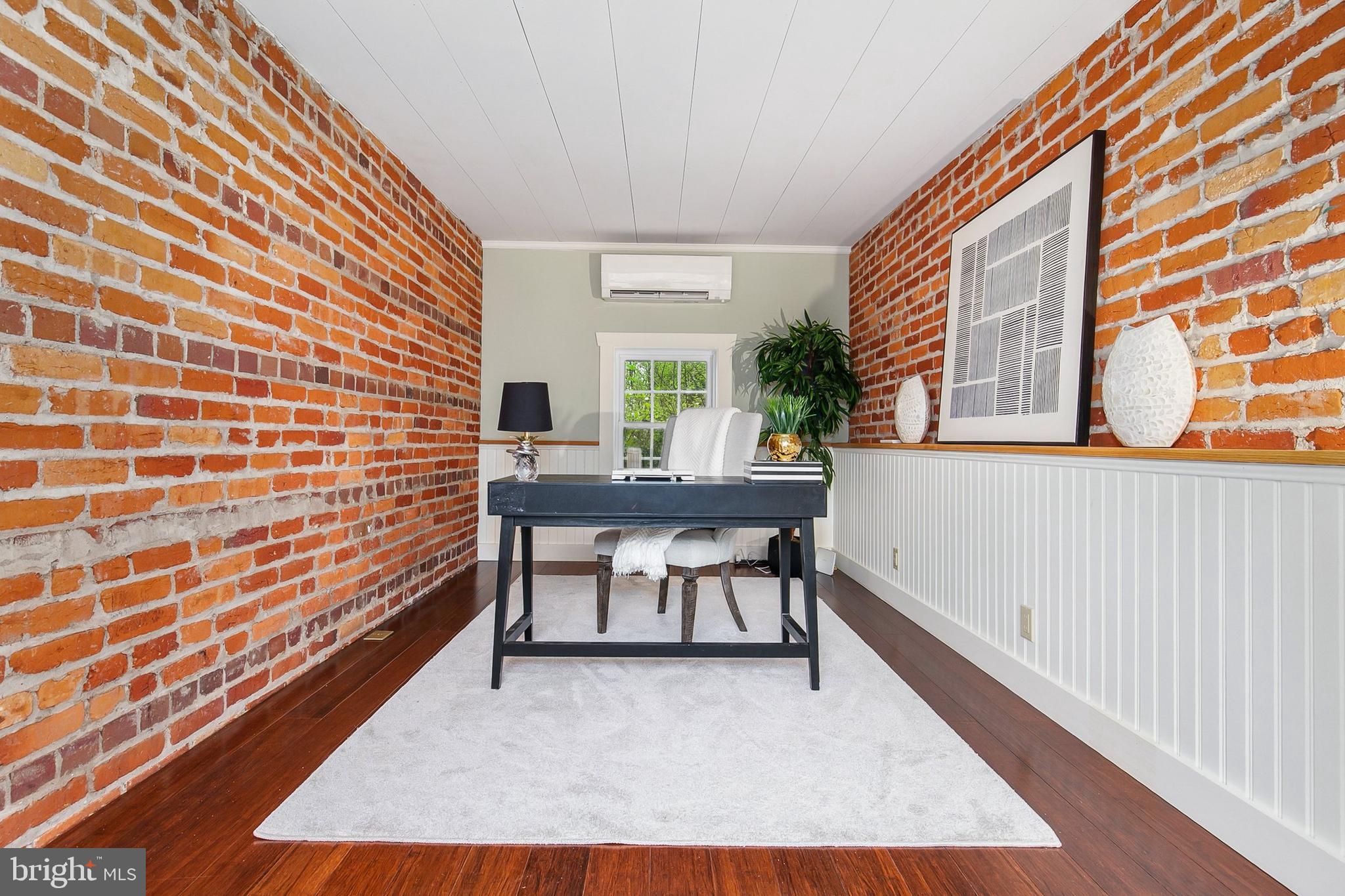 SILVER SPRING - Residential