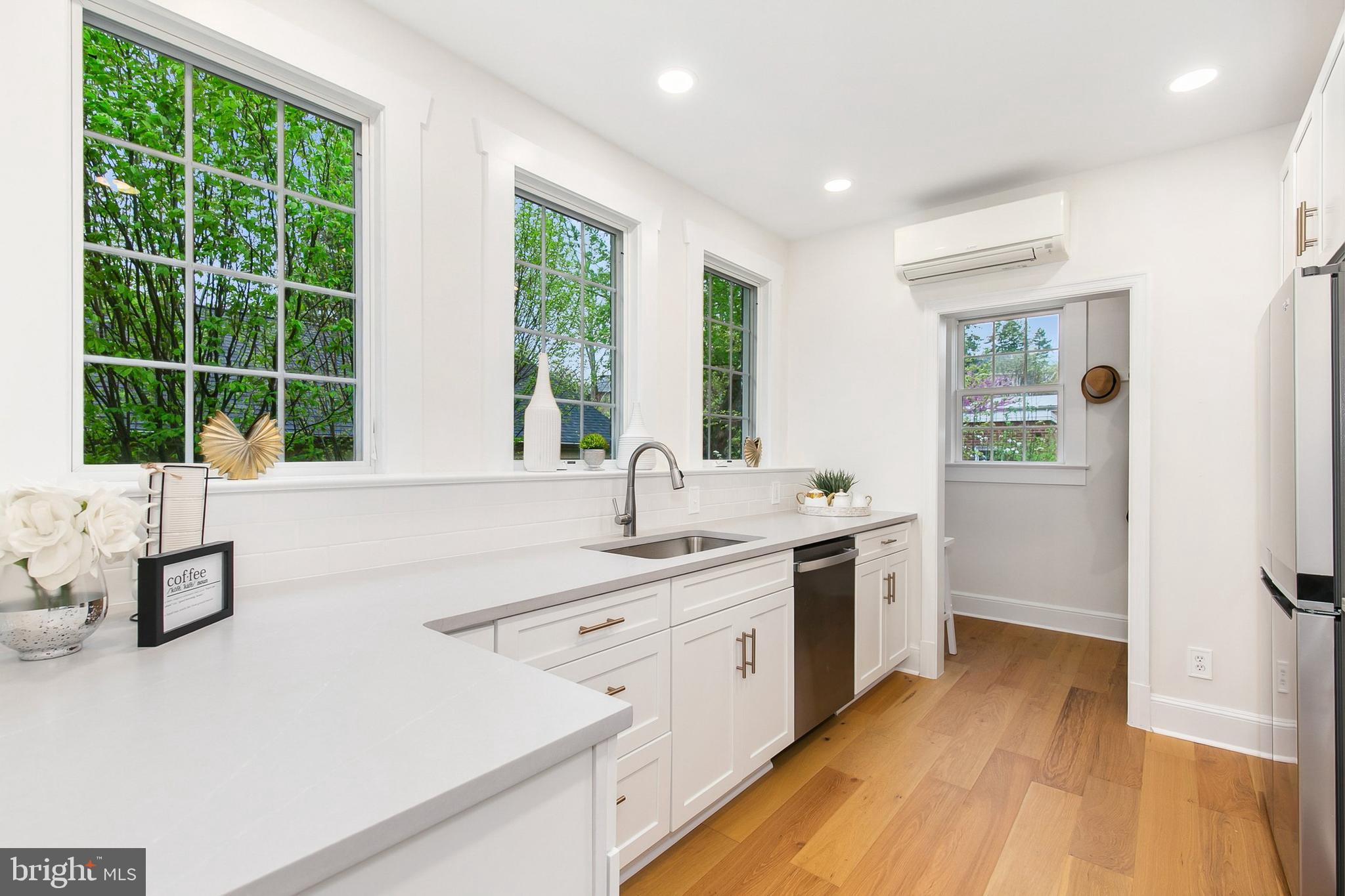 SILVER SPRING - Residential