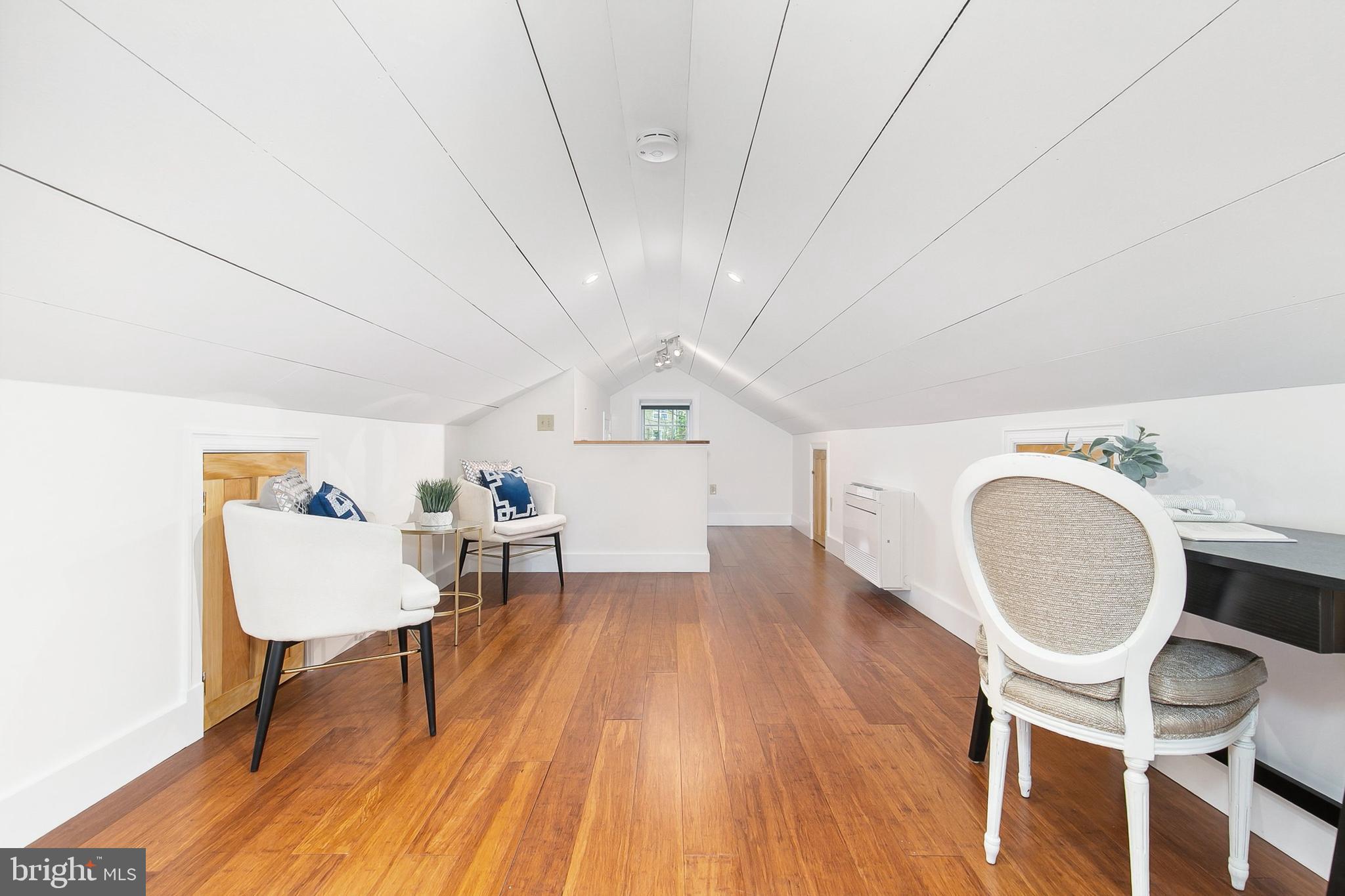 SILVER SPRING - Residential