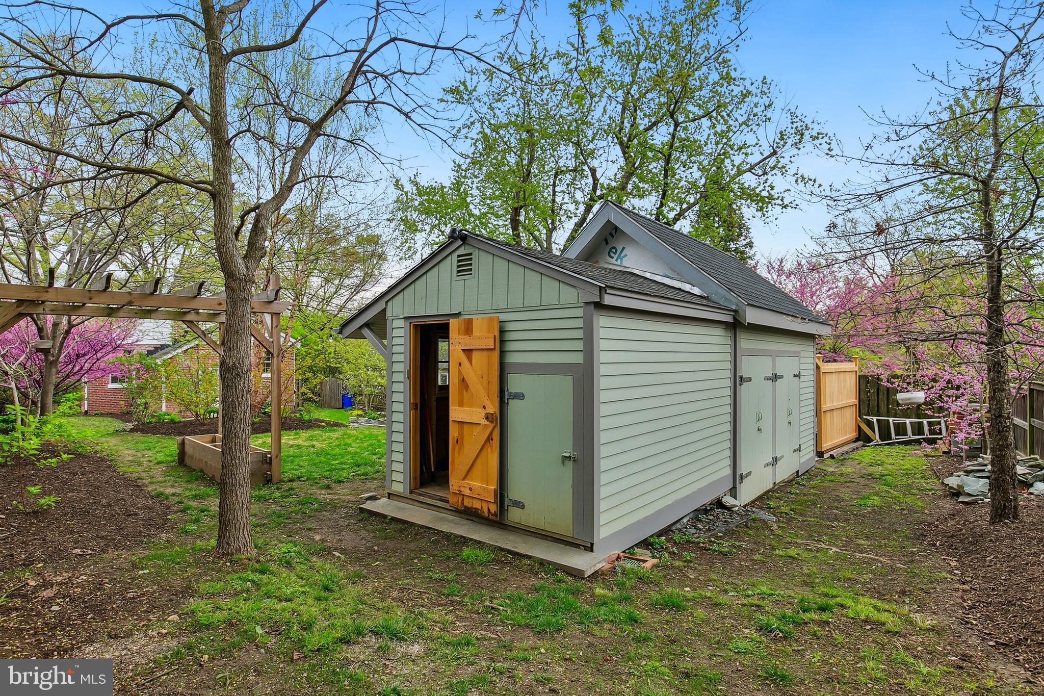 SILVER SPRING - Residential