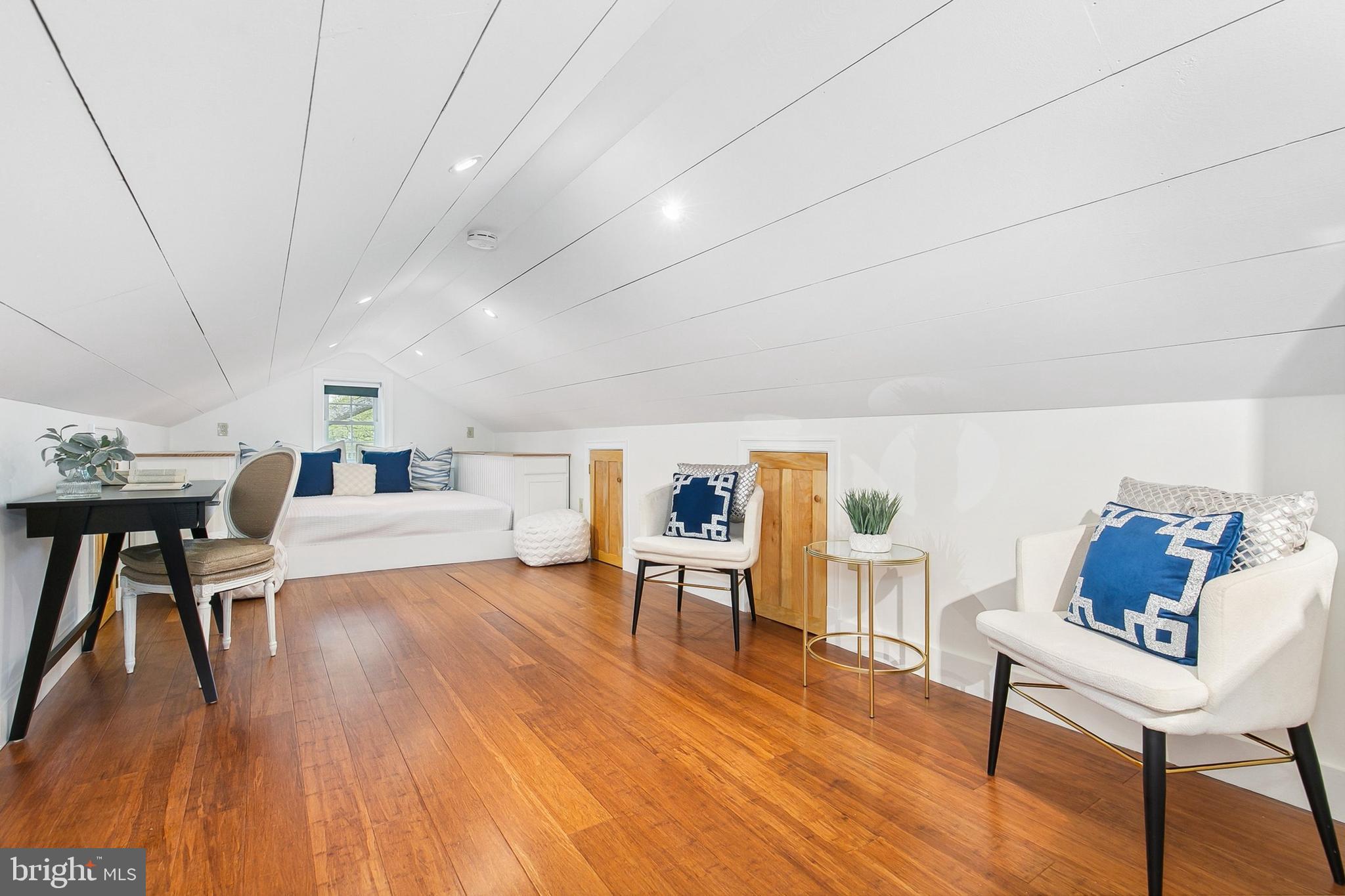 SILVER SPRING - Residential