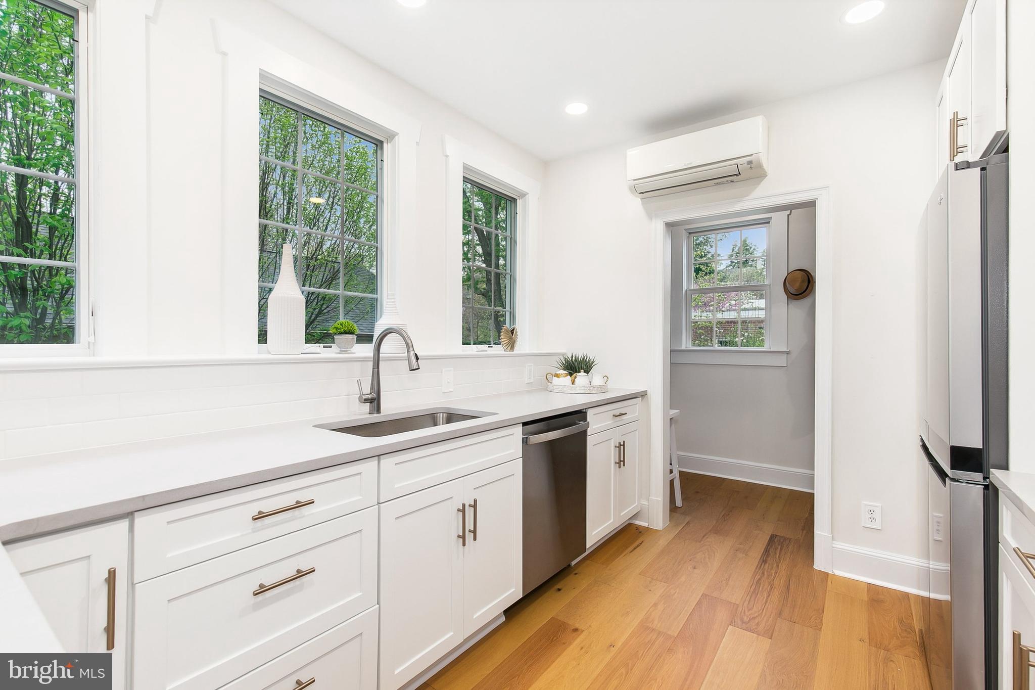 SILVER SPRING - Residential