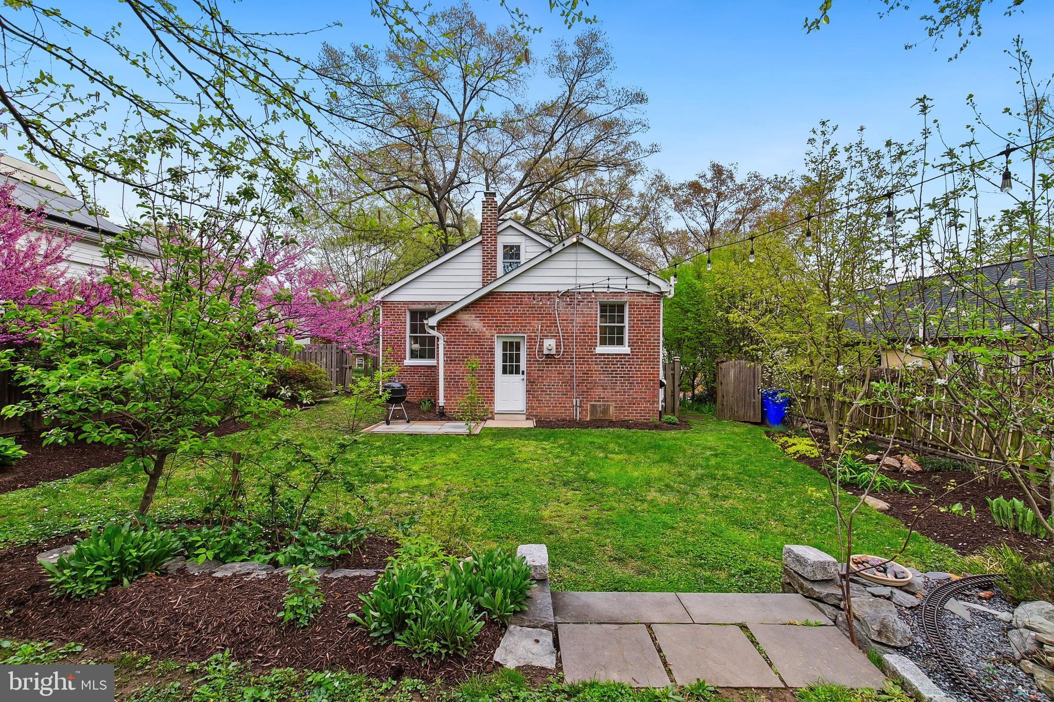 SILVER SPRING - Residential