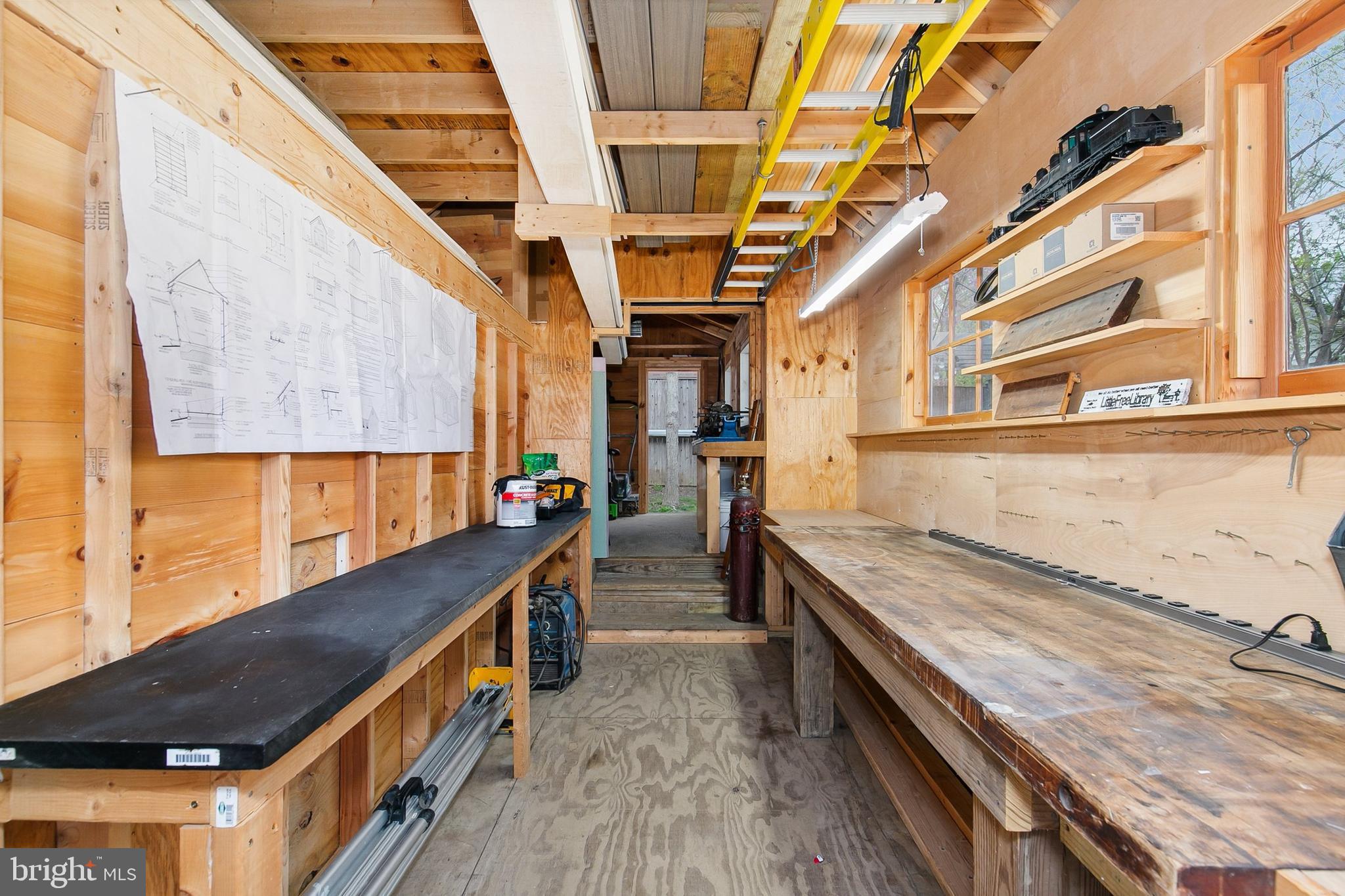 SILVER SPRING - Residential