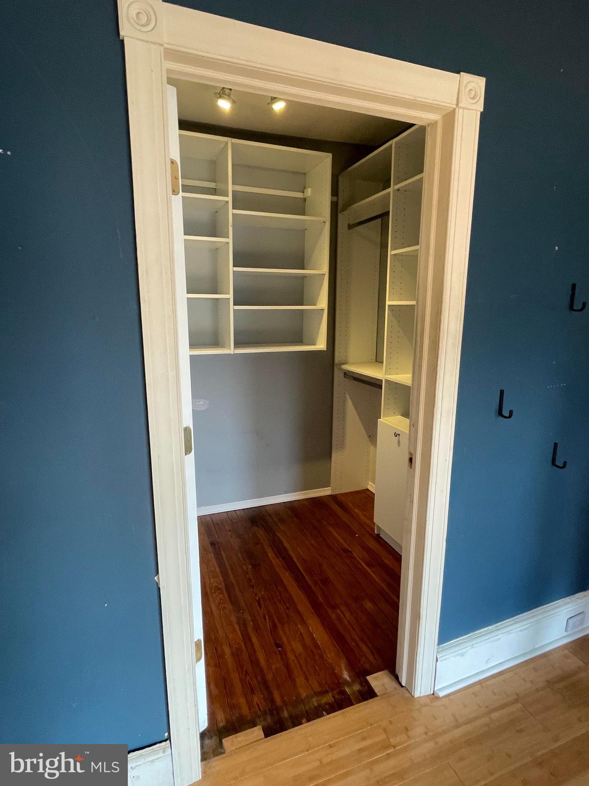 COBBS CREEK - Residential