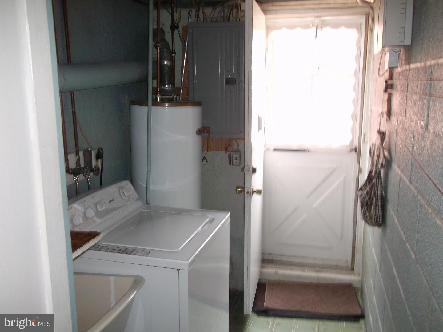 MAYFAIR (WEST) - Residential Lease