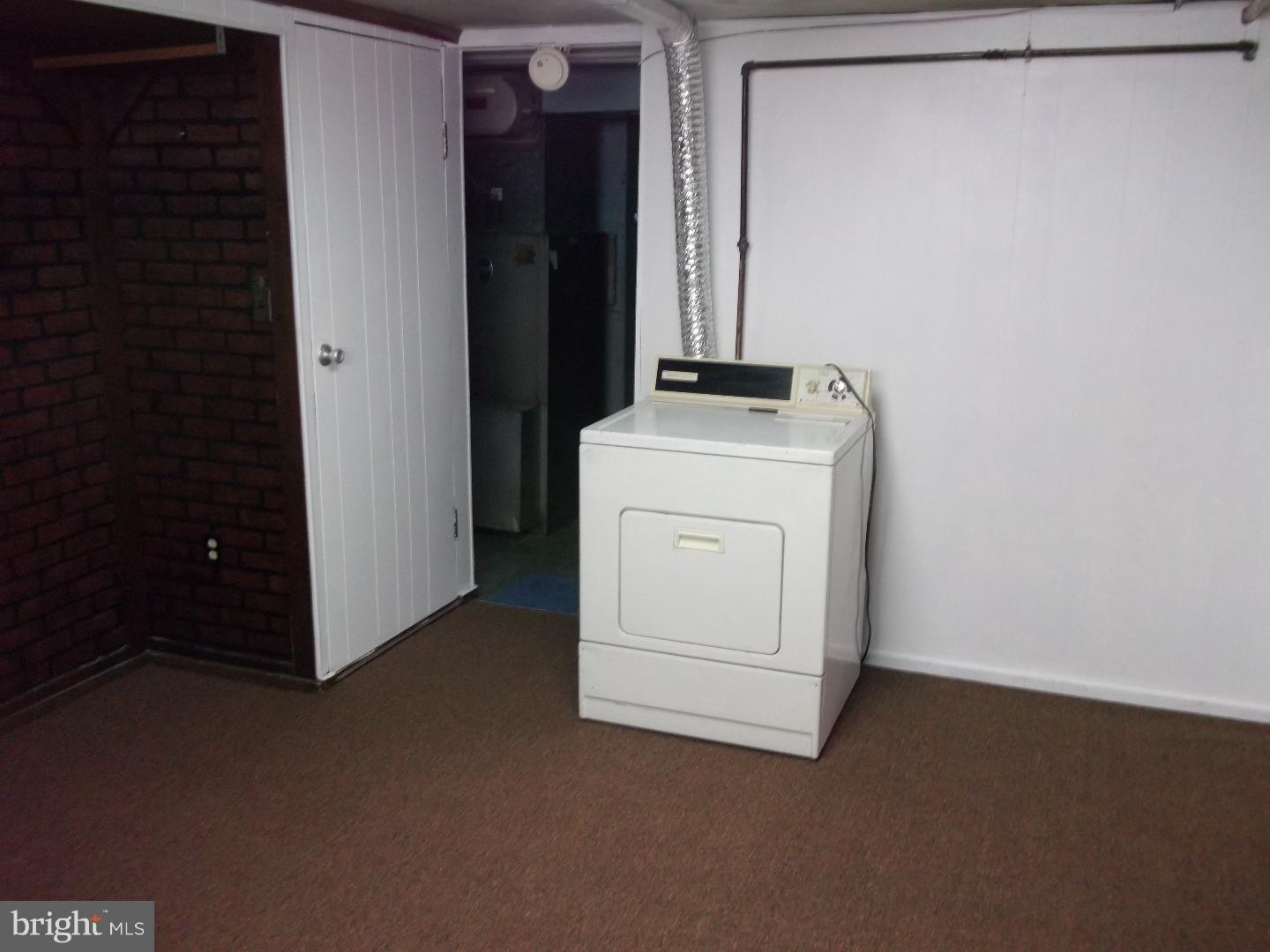 MAYFAIR (WEST) - Residential Lease