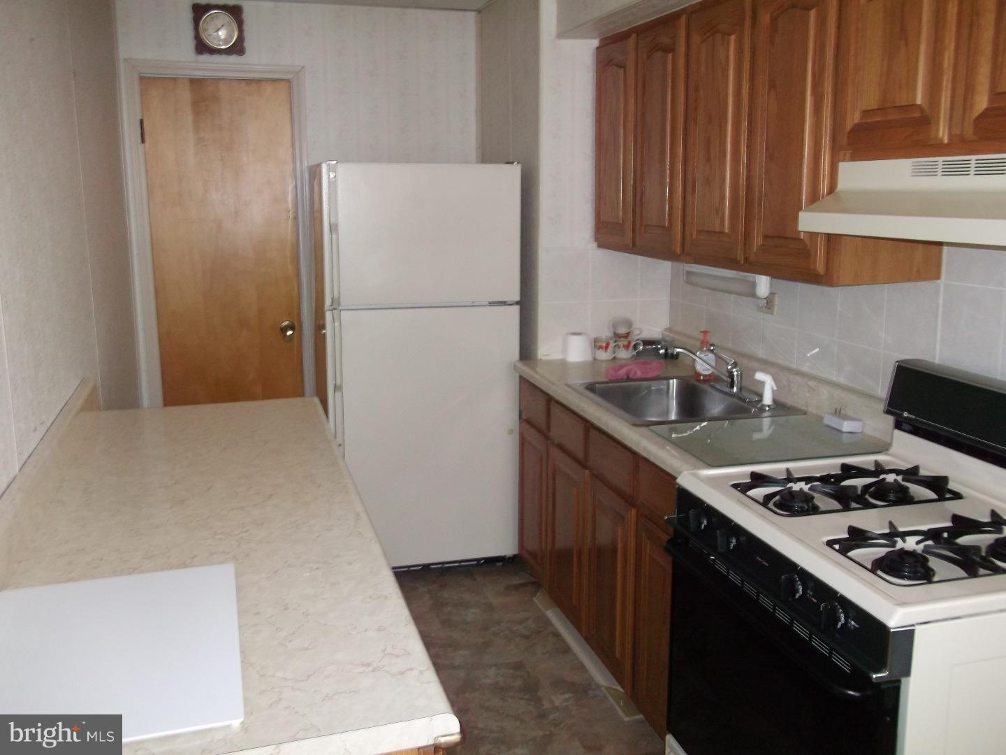 MAYFAIR (WEST) - Residential Lease