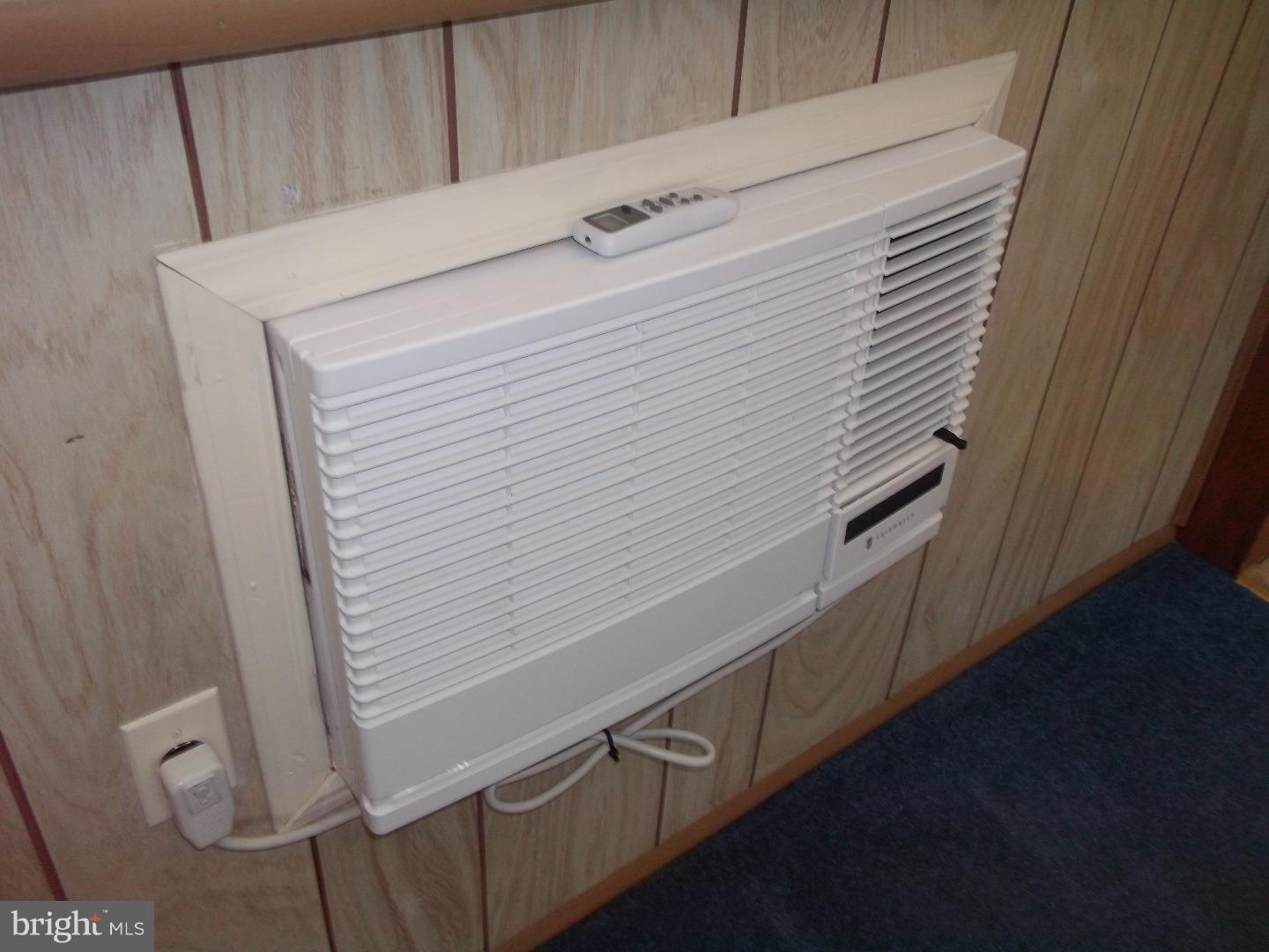 MAYFAIR (WEST) - Residential Lease