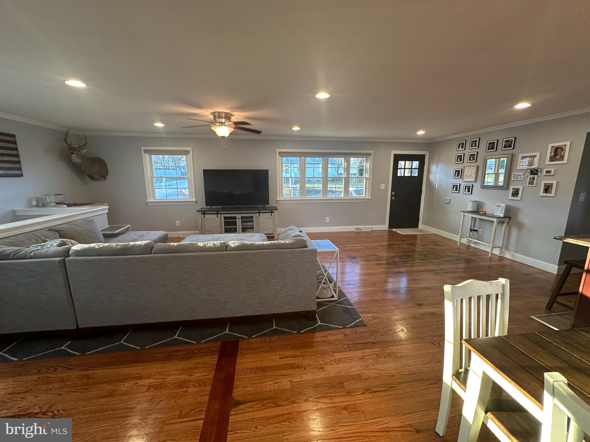 RIVIERA BEACH - Residential