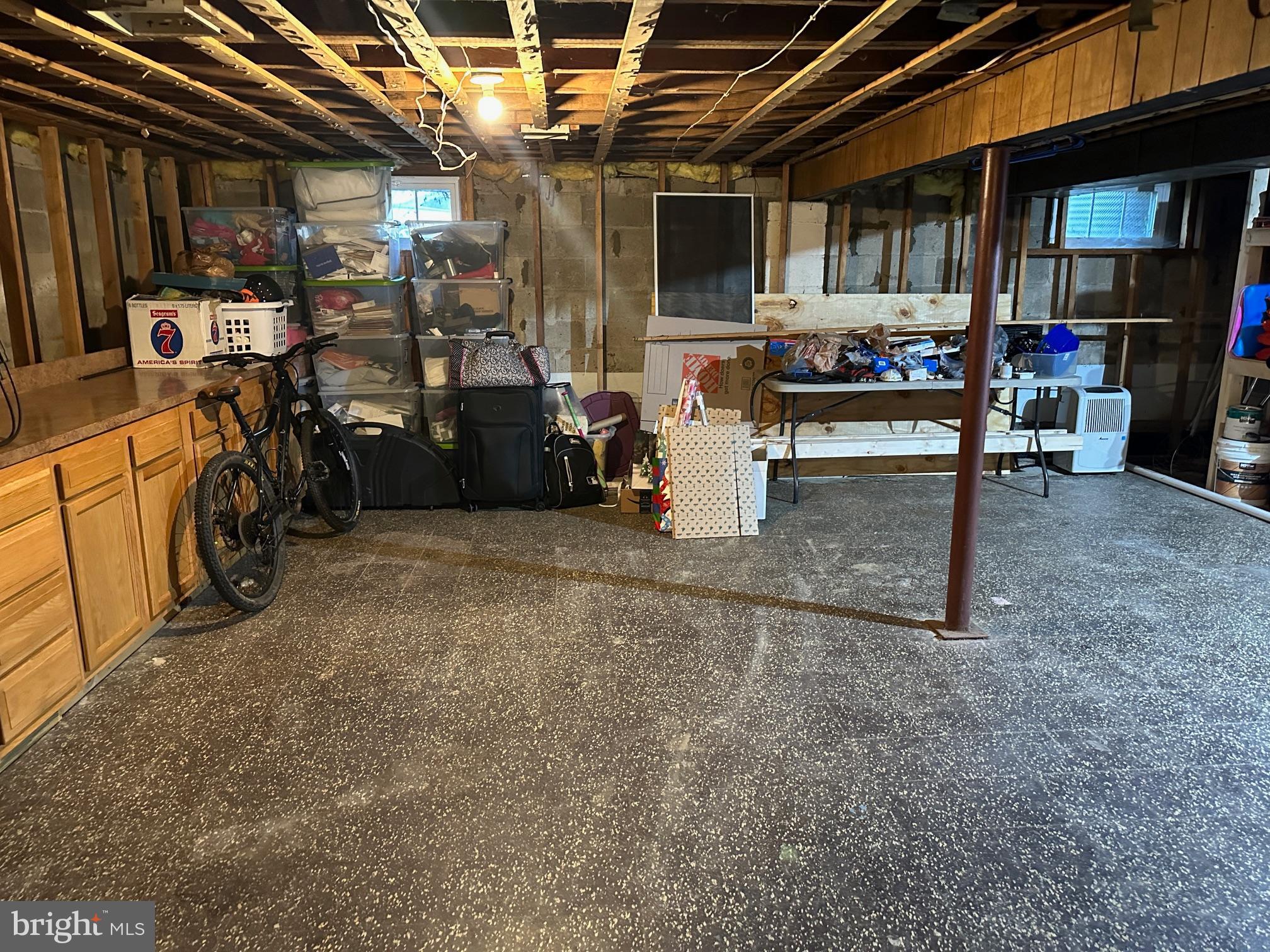 RIVIERA BEACH - Residential