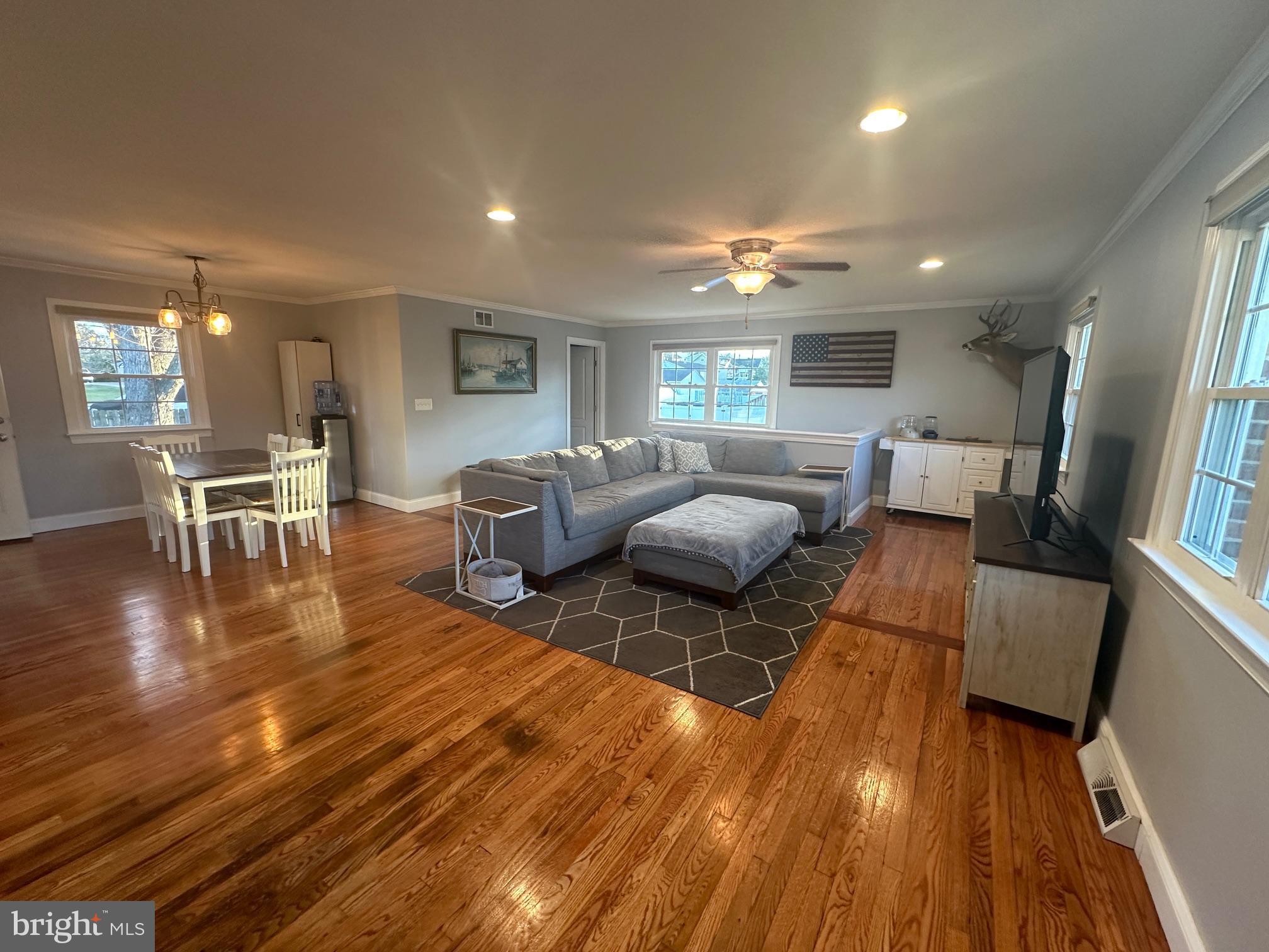 RIVIERA BEACH - Residential